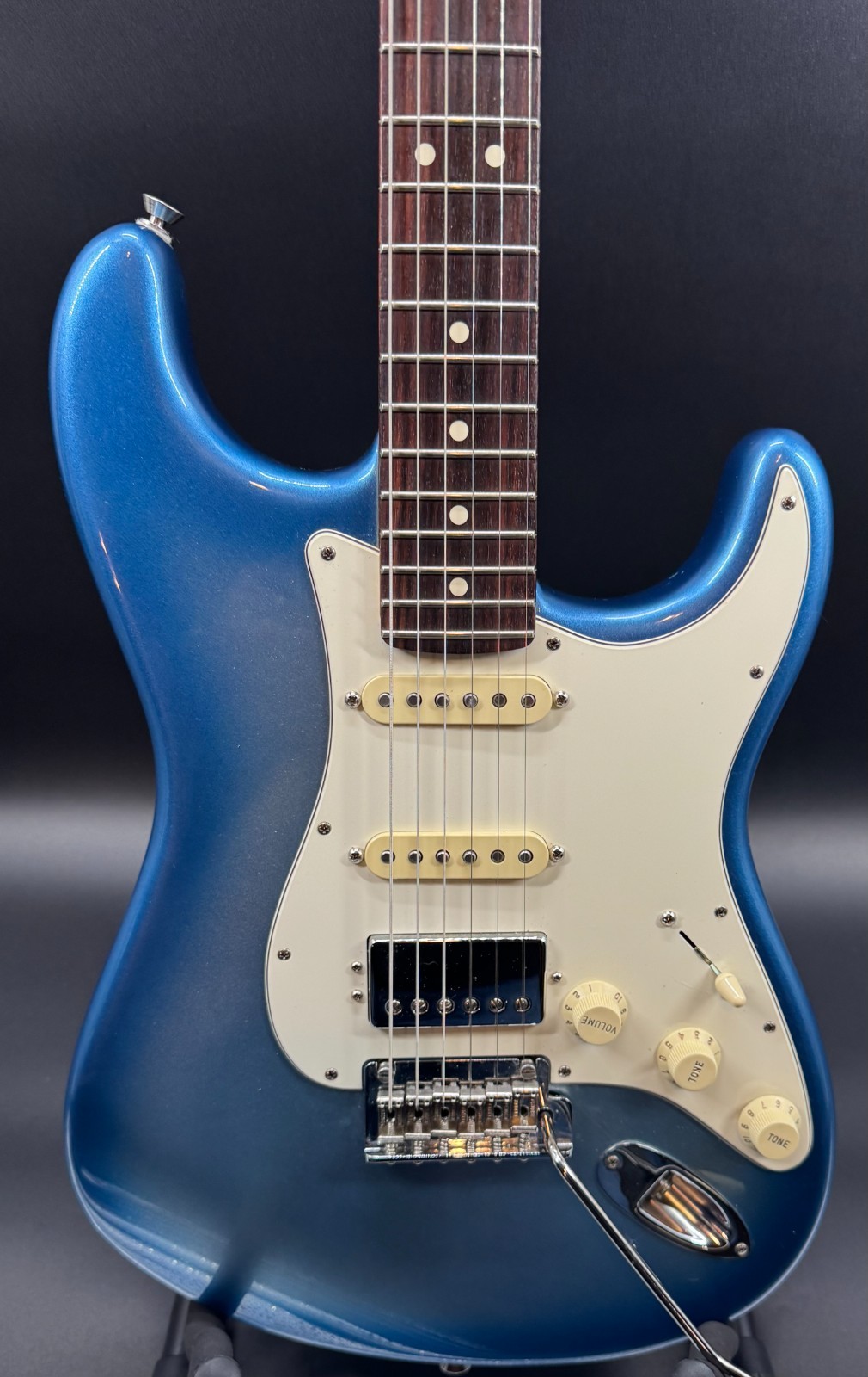2021 Fender American Showcase Strat Sky Burst Metallic Excellent Condition