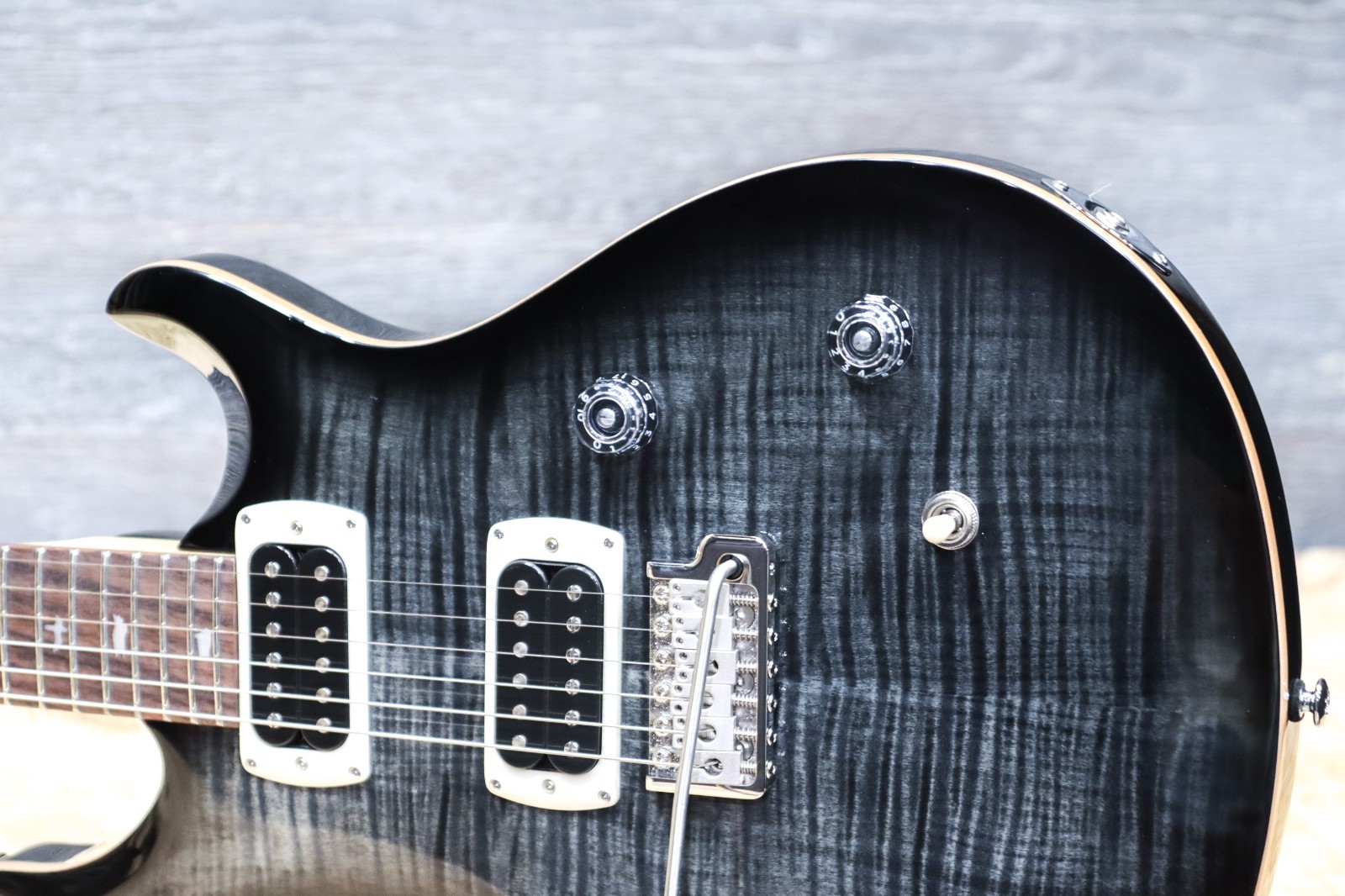 PRS SE CE 24 Bolt-On Flame Maple Veneer Top Charcoal Burst Electric Guitar w/Bag