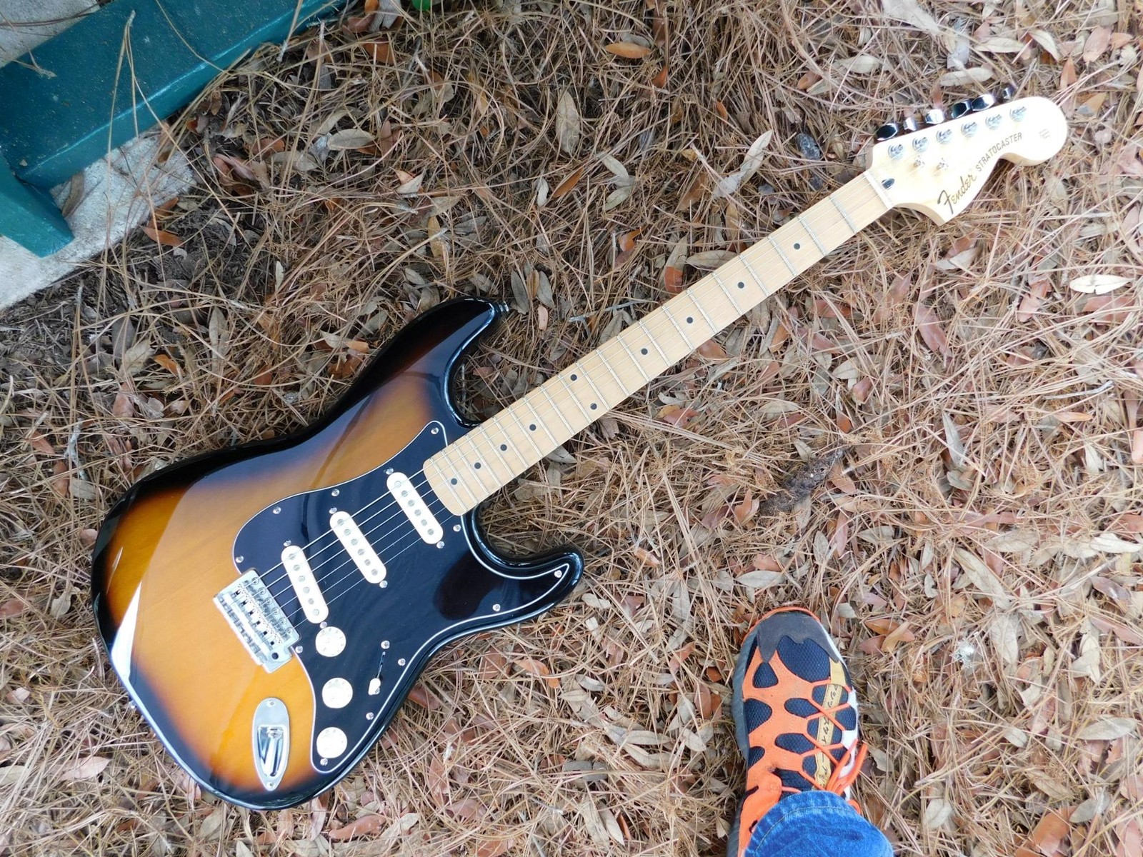 Squier “Custom Shack ” Strat, Alnico 5 Pickups, Custom Wiring,Capacitor Upgrade