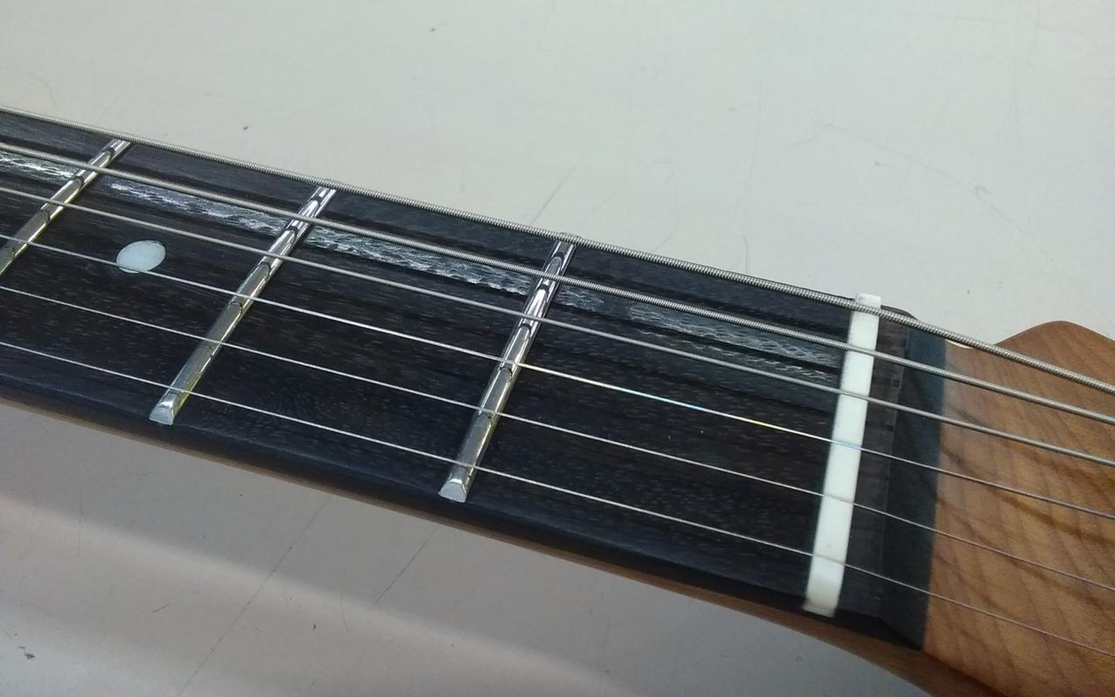 GTRS S800 Used Basswood body Maple neck Rosewood fingerboard White
