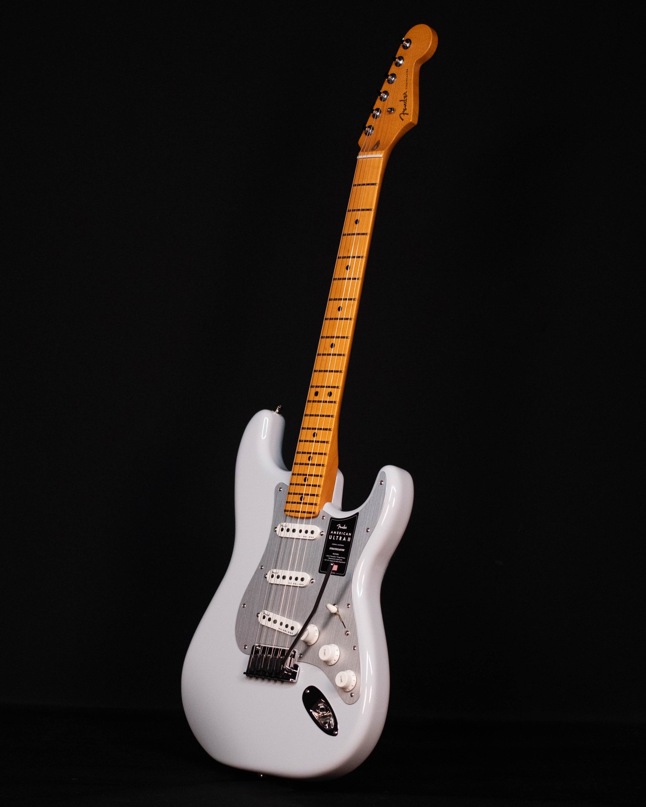 Fender American Ultra II Stratocaster, Maple FB, Avalanche