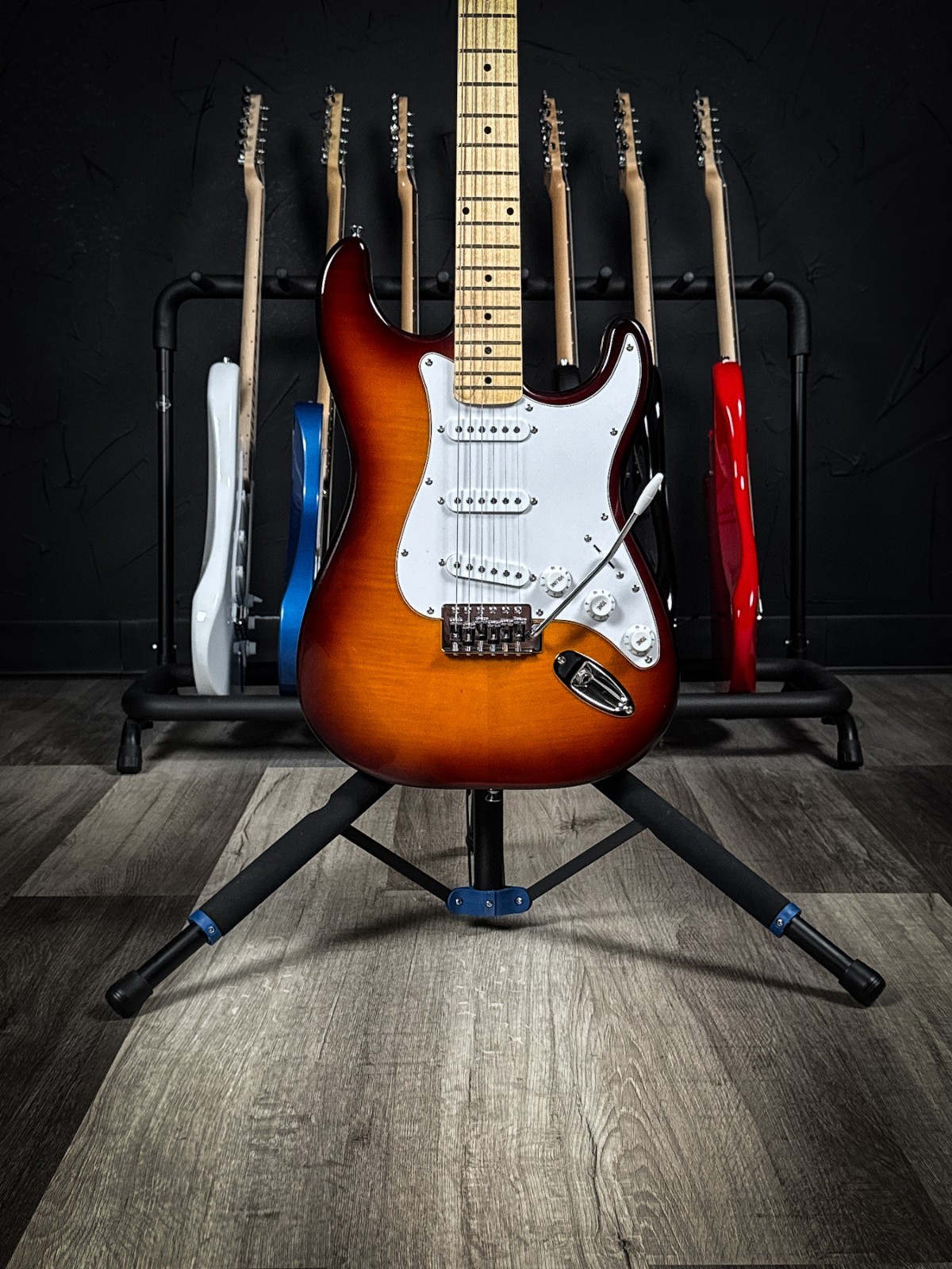 Cozart Strat-Style Electric Guitar – Sunburst – Gig Bag Included