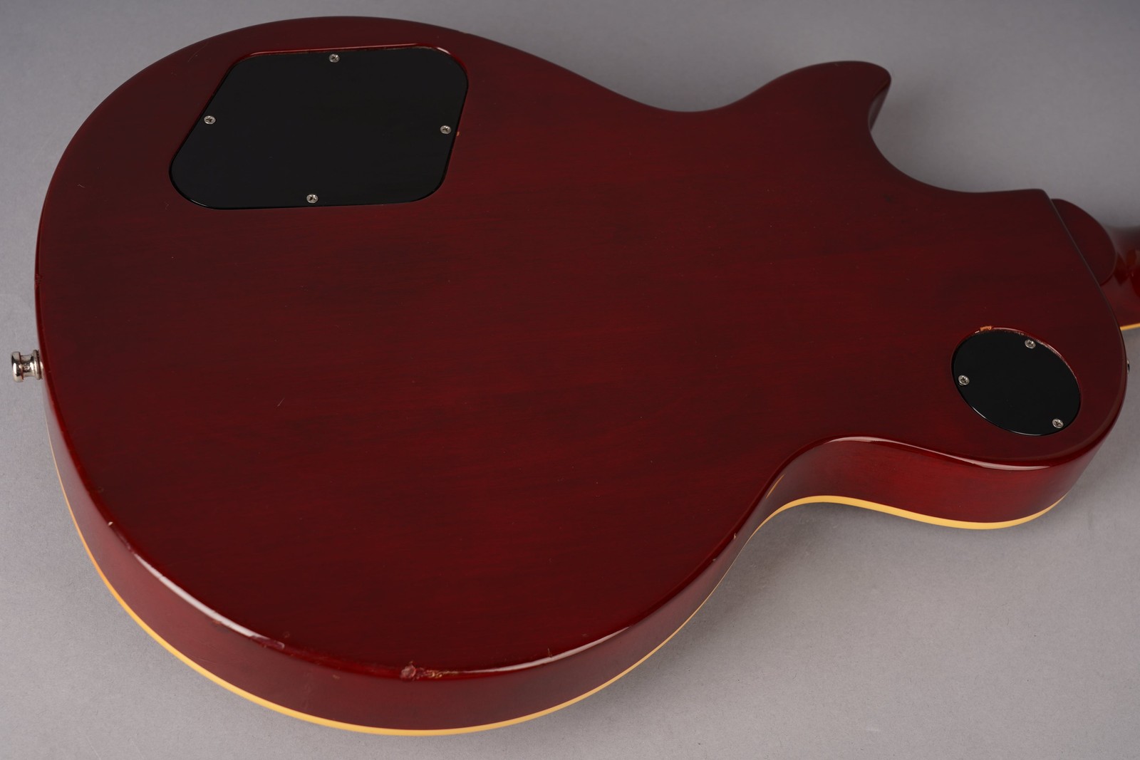 Gibson Custom Shop Edition Les Paul Studio Standard – 1983 – Cherry Sunburst