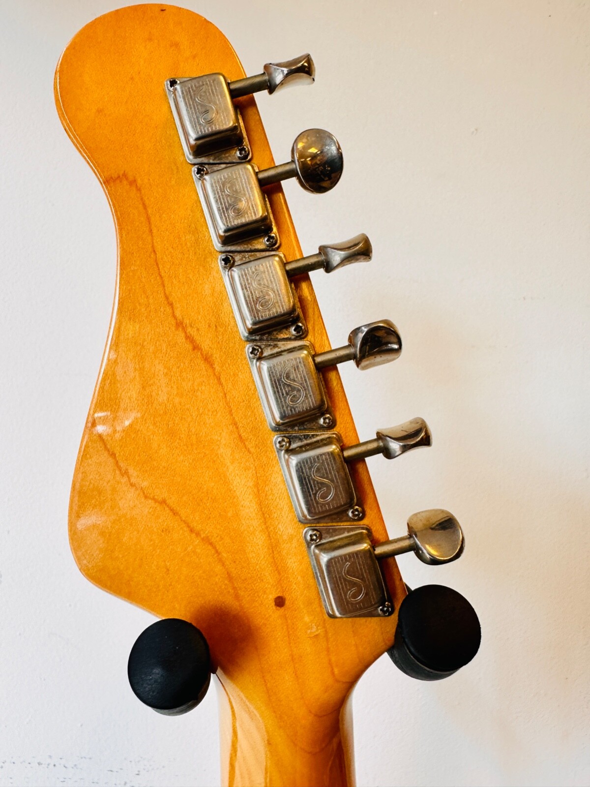 G&L F-100 Series II Electric Guitar – 1980s – In Very Good Condition w/Case