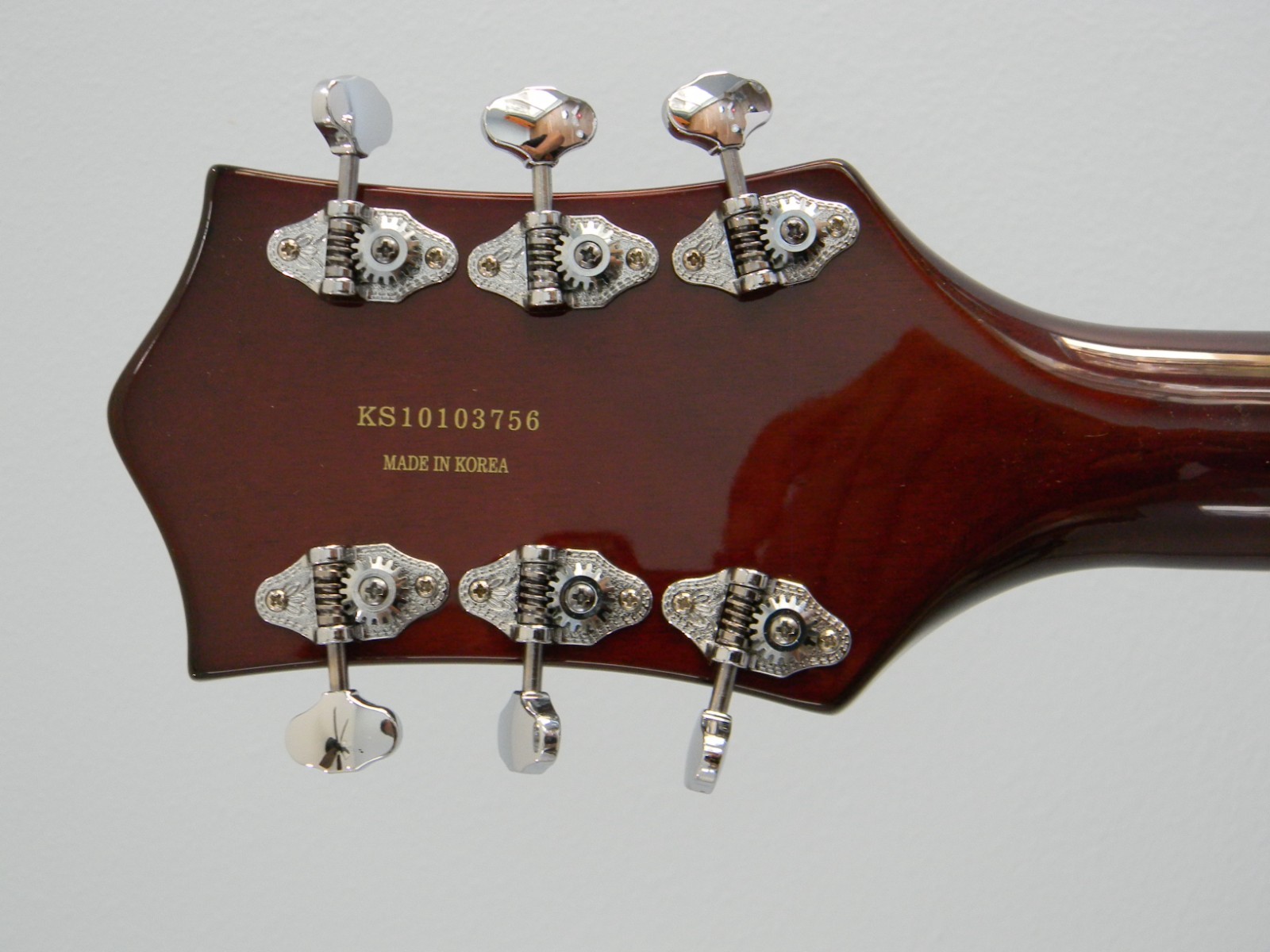 Gretsch Electromatic Electric Guitar Walnut G5120 with Bigsby and TKL Case Korea