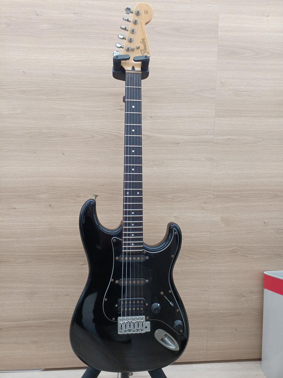 FENDER JAPAN STS-550 Electric Guitar
