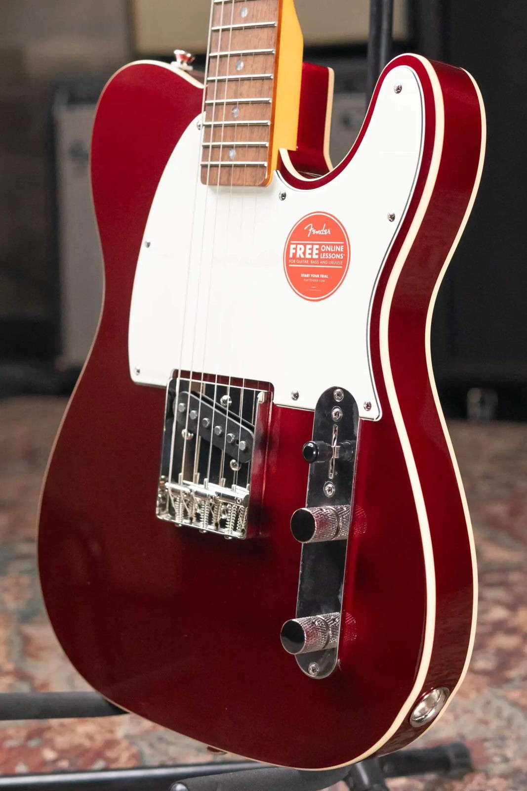 Squier Classic Vibe Custom Esquire Electric Guitar – Candy Apple Red