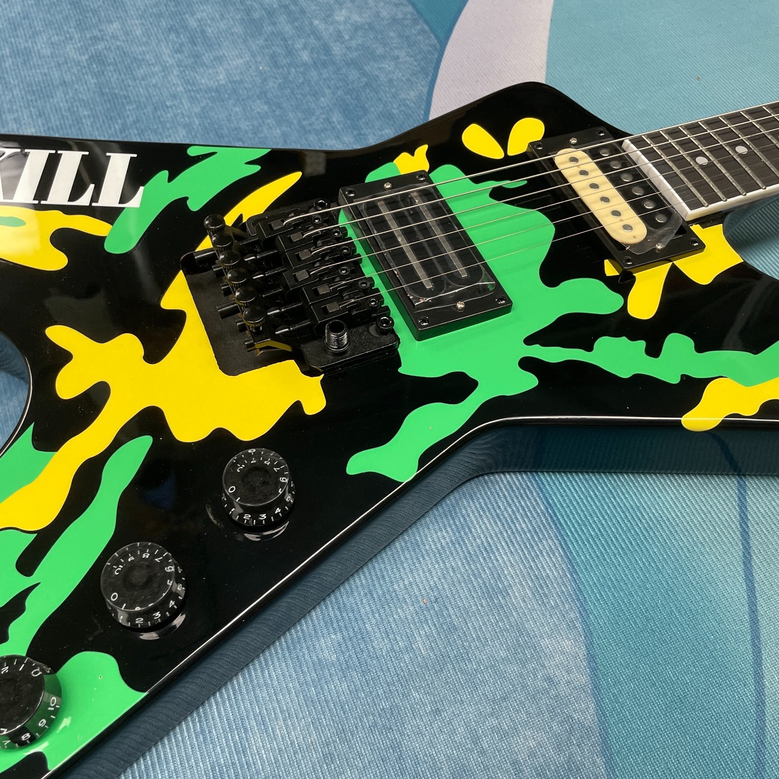 Custom Dimebag Washburn Trendkill CF Electric Guitar 6 strings Skull Body HH