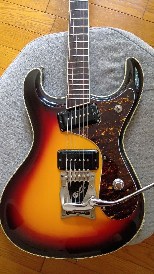 Mosrite Super Custom 63 Domestically Made Black Cloud Set Neck No.MG311