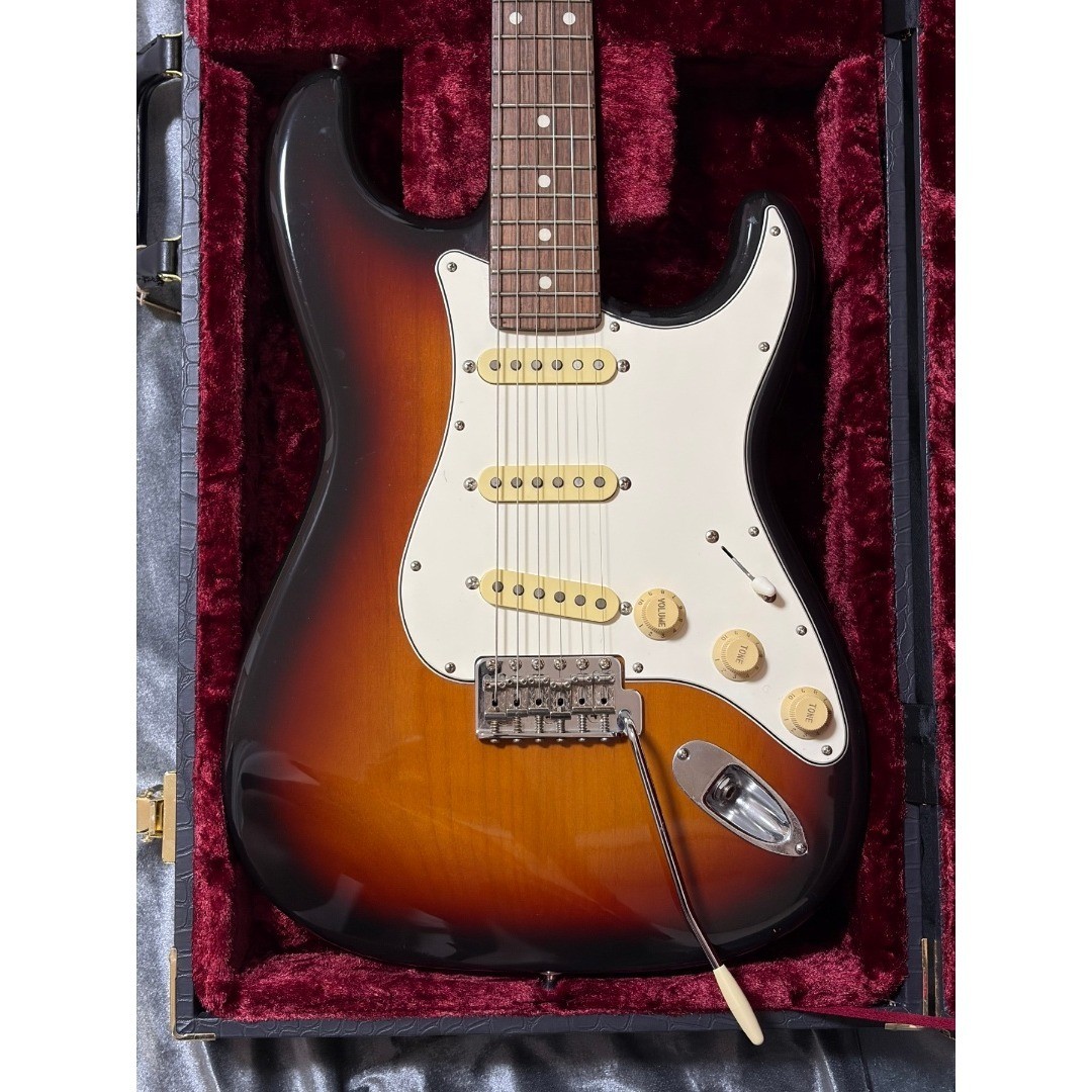Rare materials used, lacquer finish History TH-SV/R