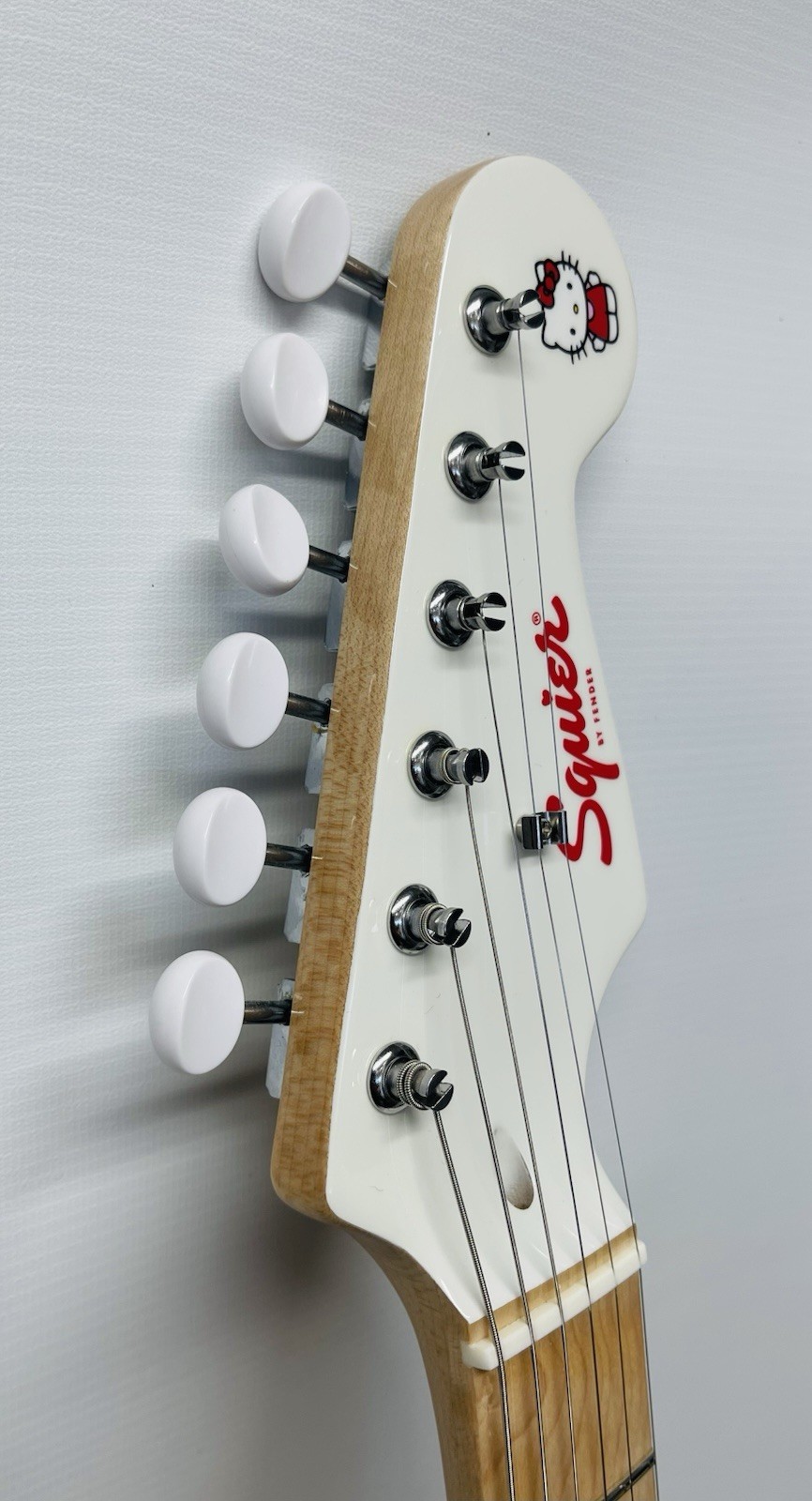 New Squier x Hello Kitty Stratocaster Electric Guitar – White W/ Gig Bag Free SH