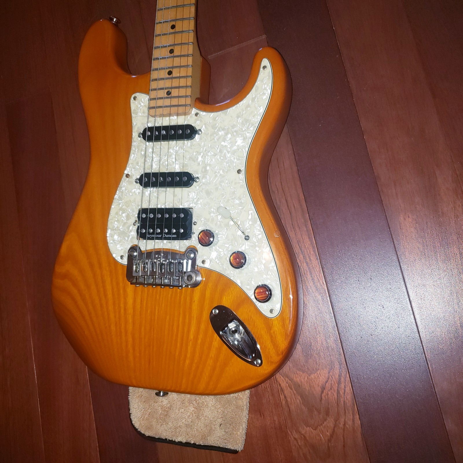 G&L USA LEGACY 1995 VINTAGE Ash Body. Brand New Jumbo Refret &Upgraded Pickups
