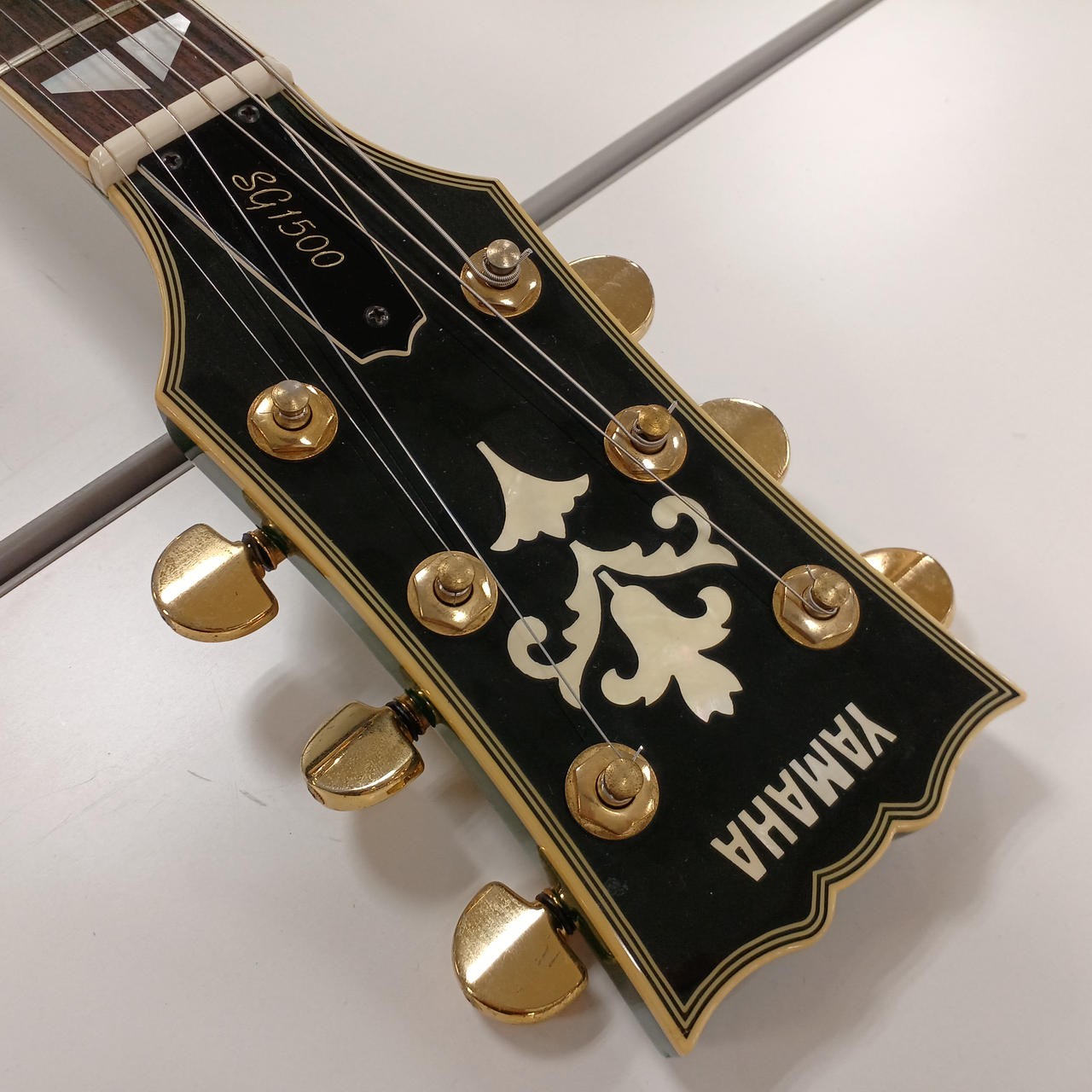 YAMAHA SG1500 Jade Green SG Type Electric Guitar Used Shipping From Japan
