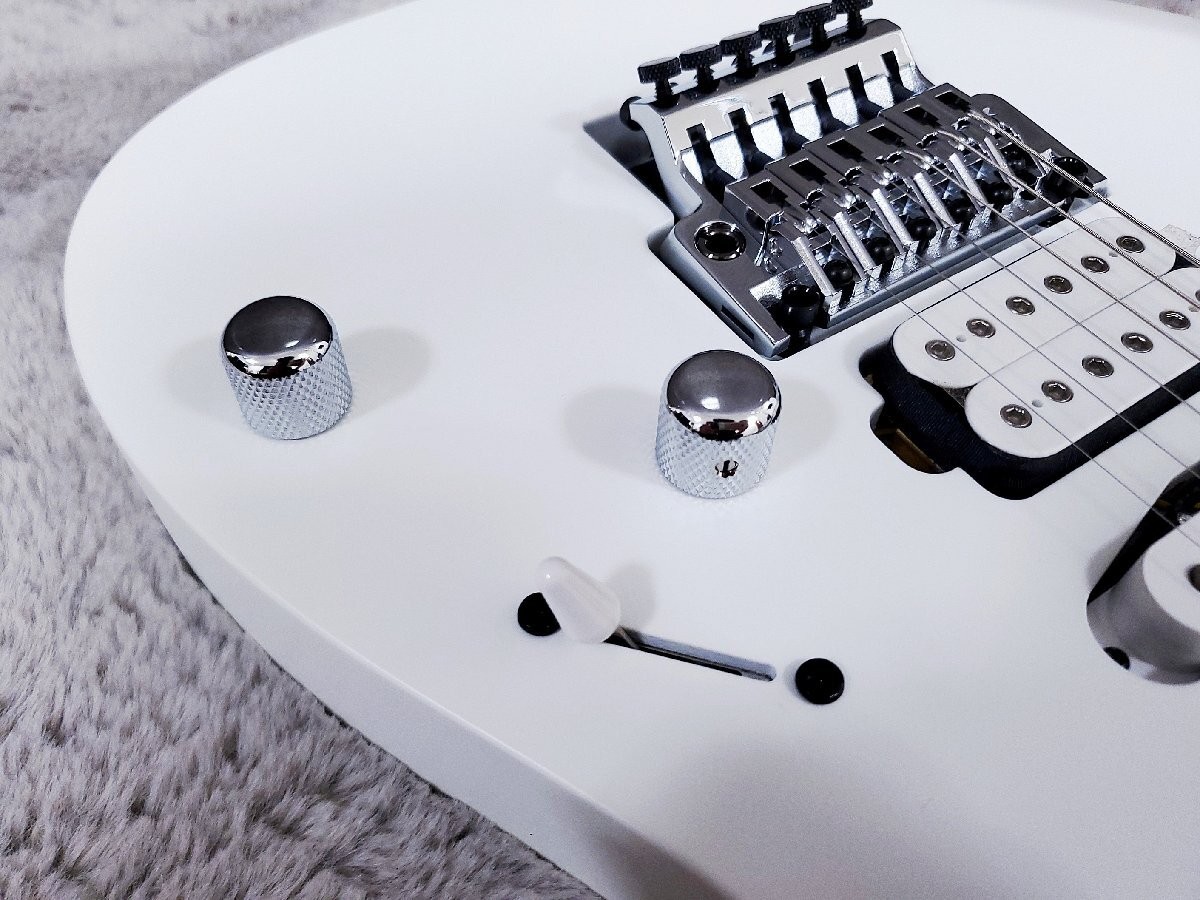 Ibanez RG6HSHMTR-WHF White Flat 247375