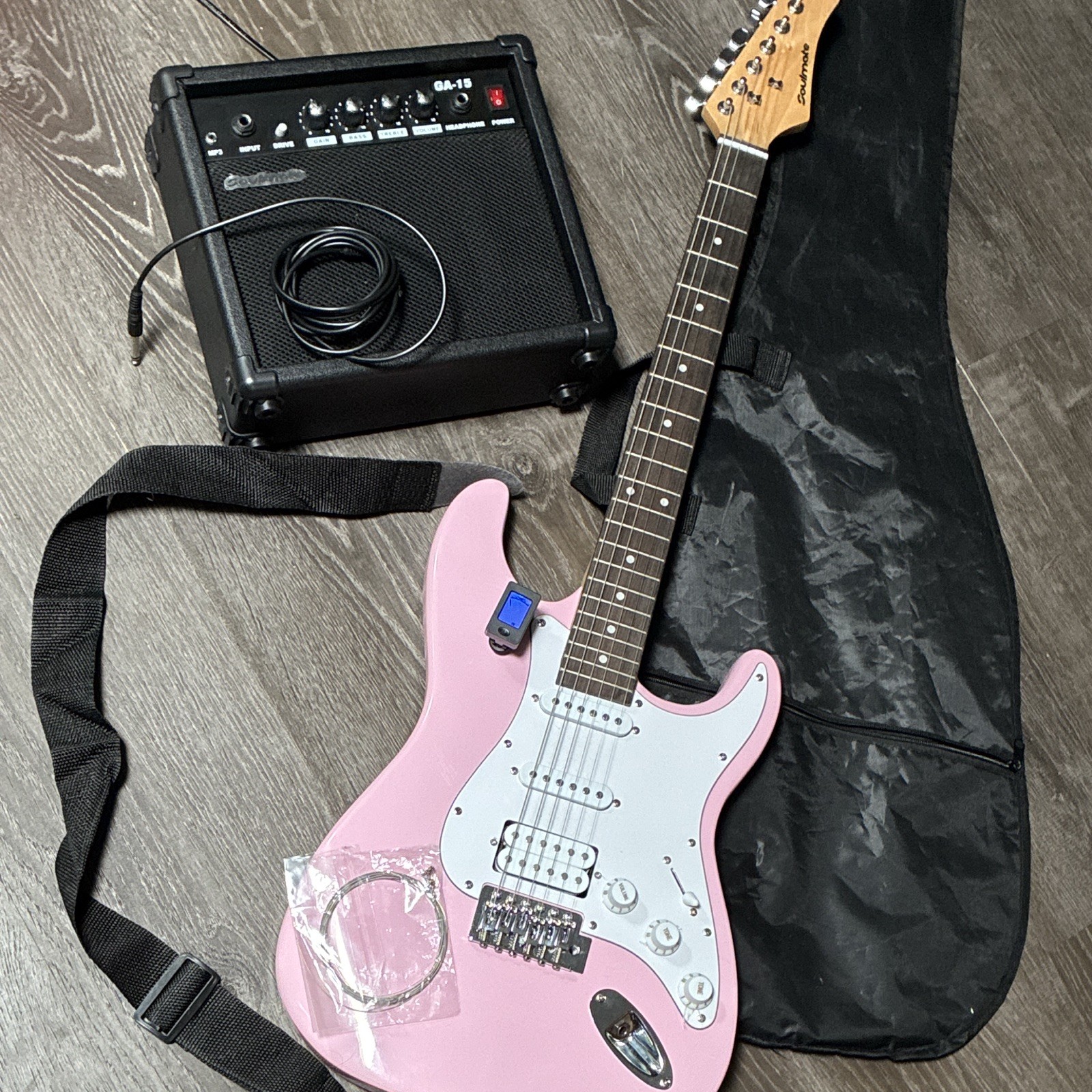 Coulmate Pink Solid-Body 6-String Right-Hand Electric Guitar Set GA-15 Amp
