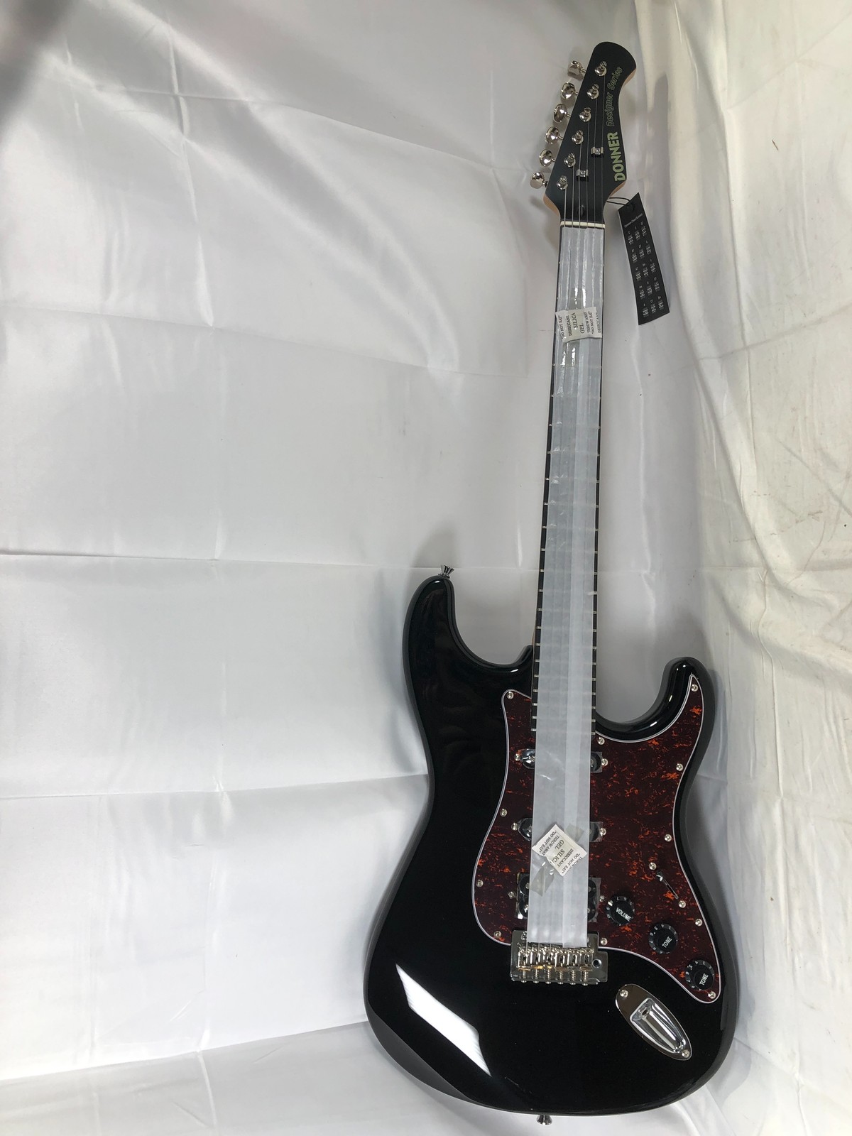 Donner DST-200DX Electric Guitar Designer Series Black w/ Gig Bag