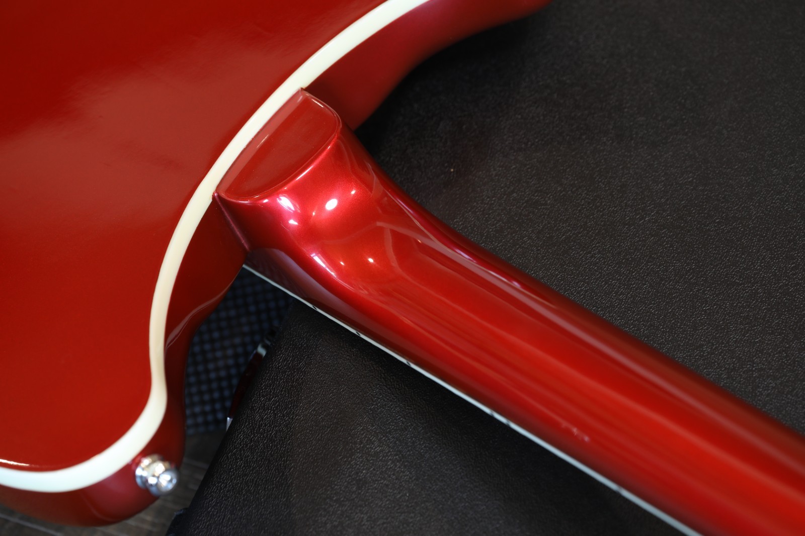 Minty & Rare 2013 Rickenbacker 370/12 SemiHollow Electric Guitar Ruby Red + OHSC