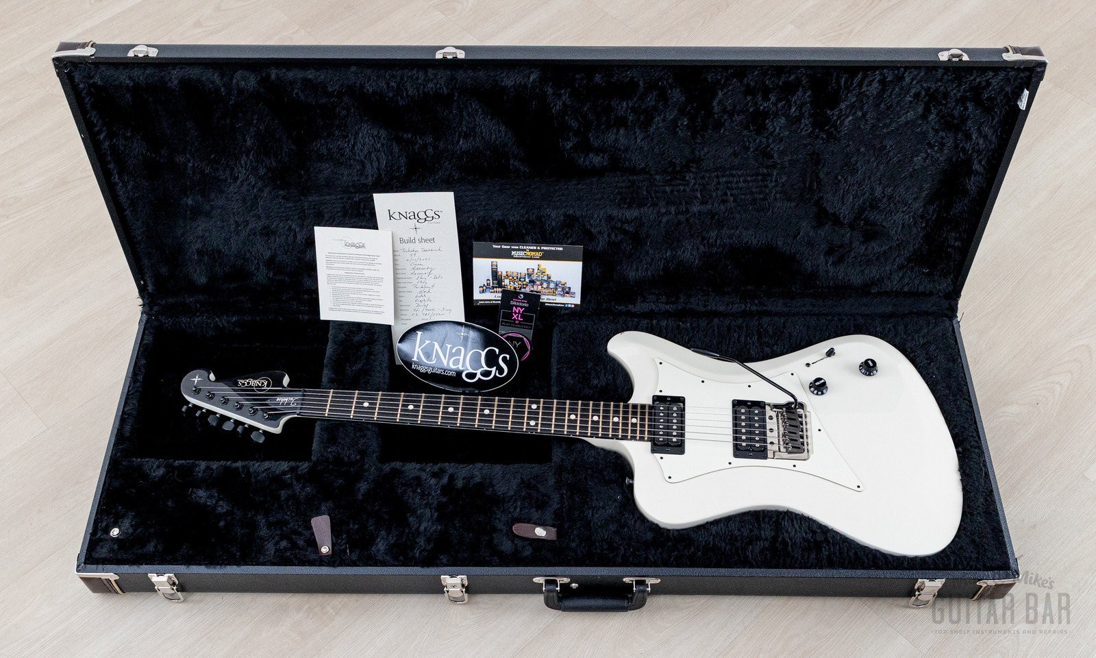 2021 Knaggs Tuckahoe Trembuck Creme w/ Case, Tags