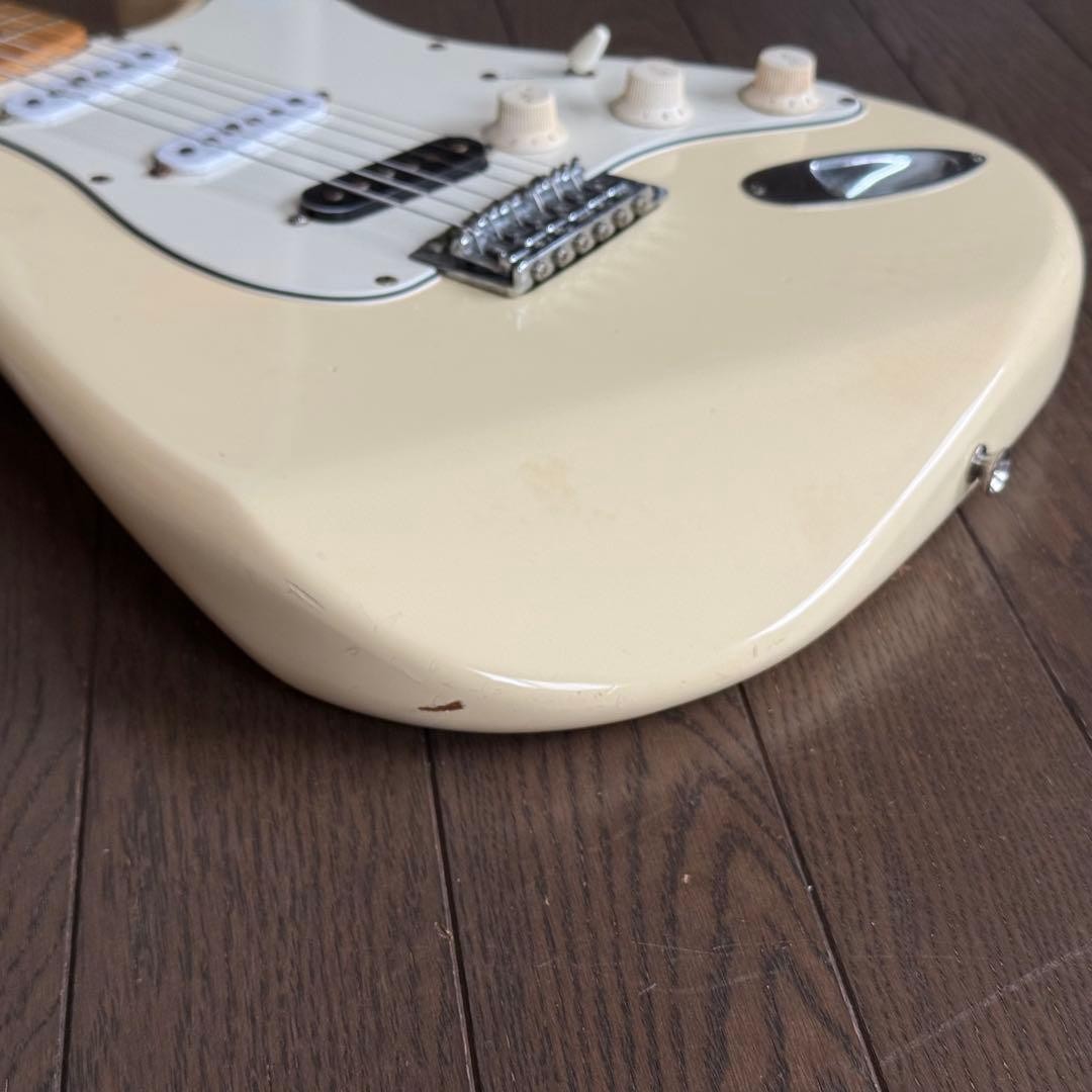 Greco SUPER SOUNDS SE500W White Manufactured in September 1976 from Japan