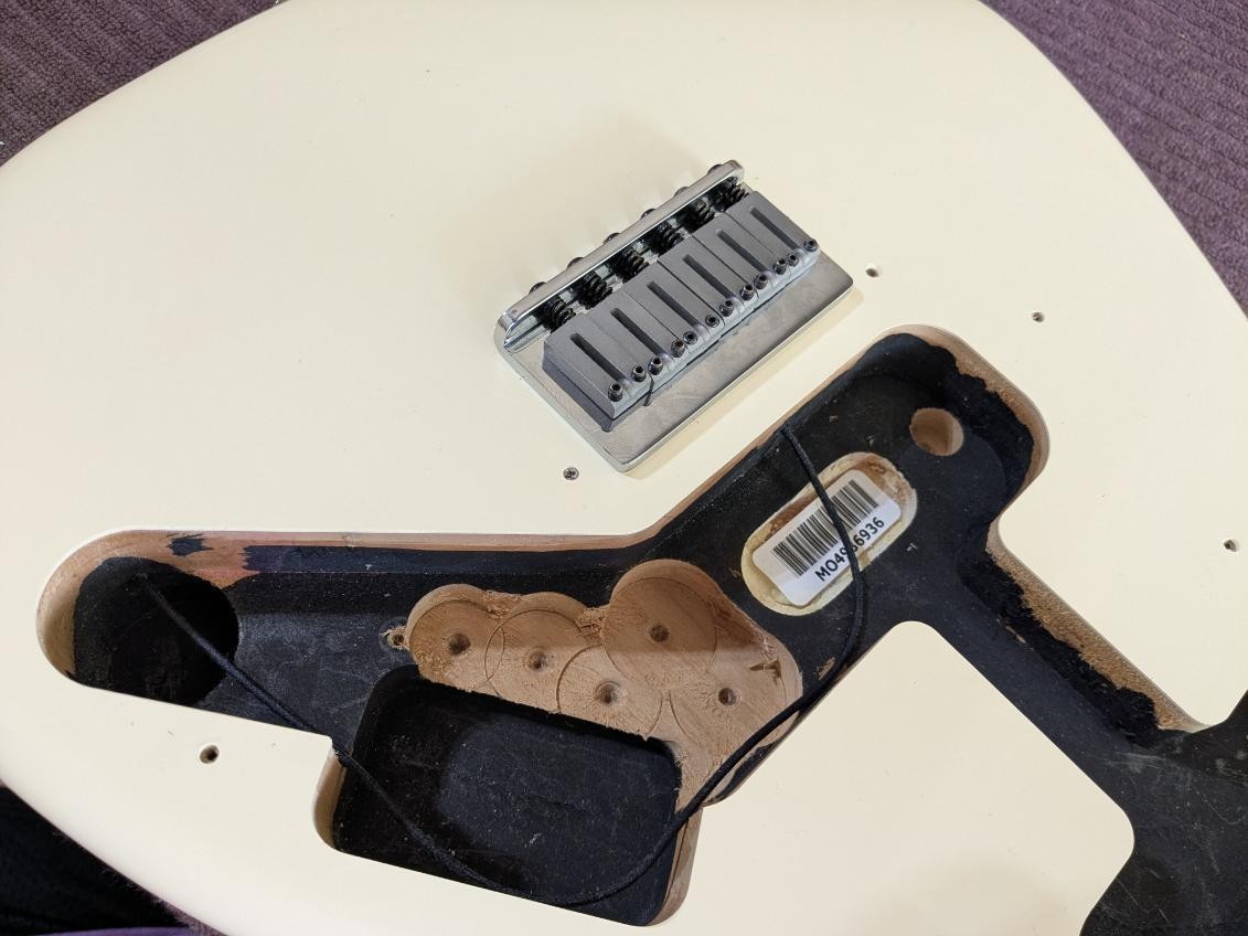 Fender Lead 3 BODY, 2019, factory pickguard + NEW one , thru body hardtail