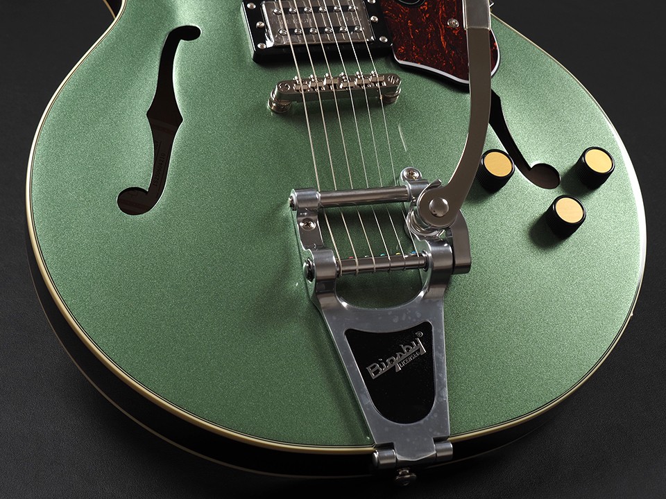 Gretsch G2622T Streamliner Center Block Double-Cut with Bigsby Broad’Tron BT-3S