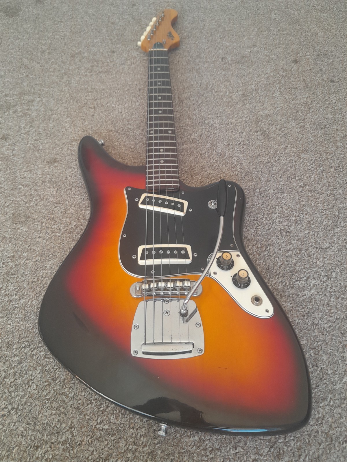 1970 Aria 1532T Offset Guitar Made in Japan Sunburst Matsumoku VG Cond