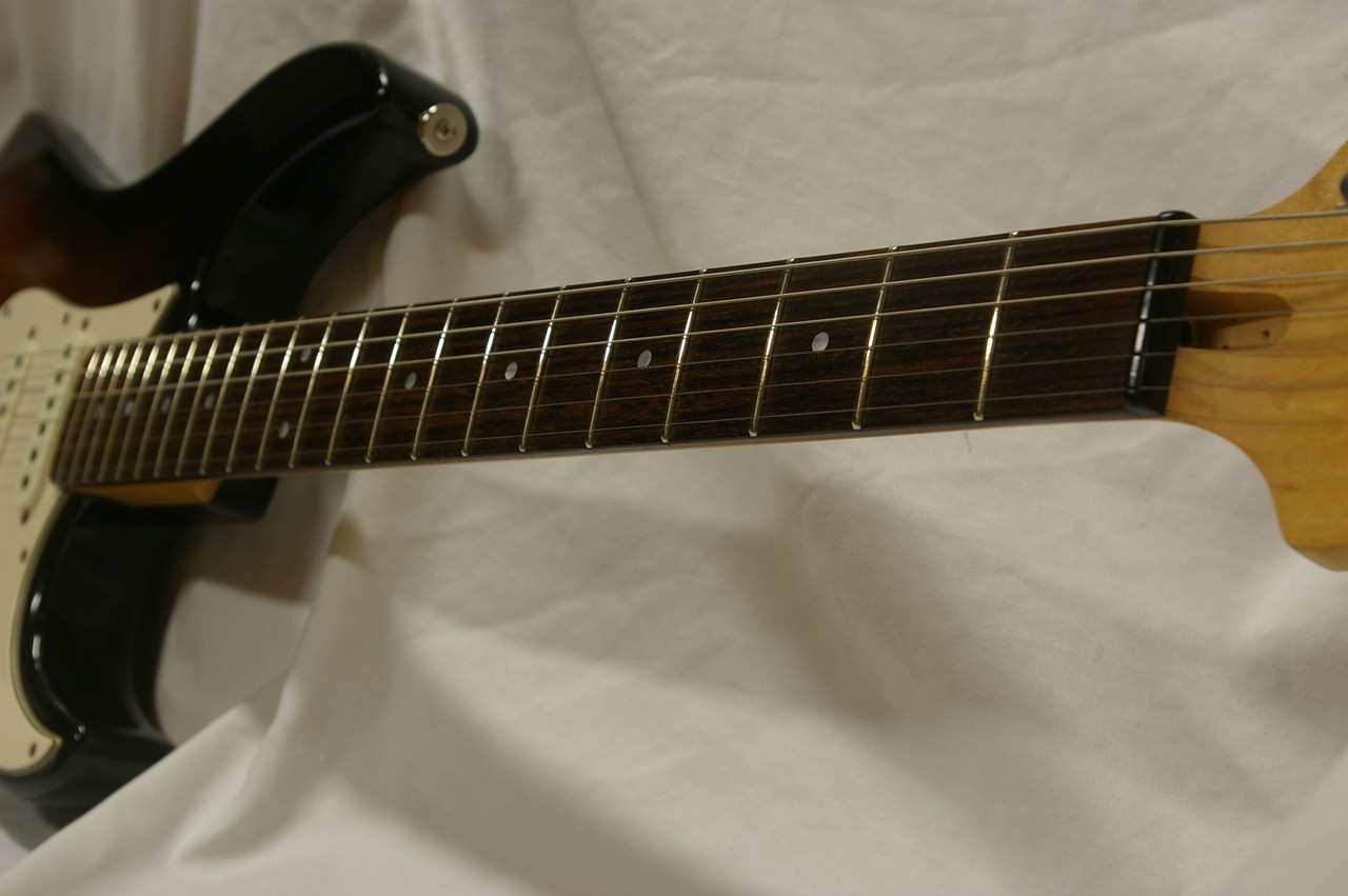 Yamaha Pacifica PAC112V Electric Guitar Used, Alder Body, Rosewood Fretboard