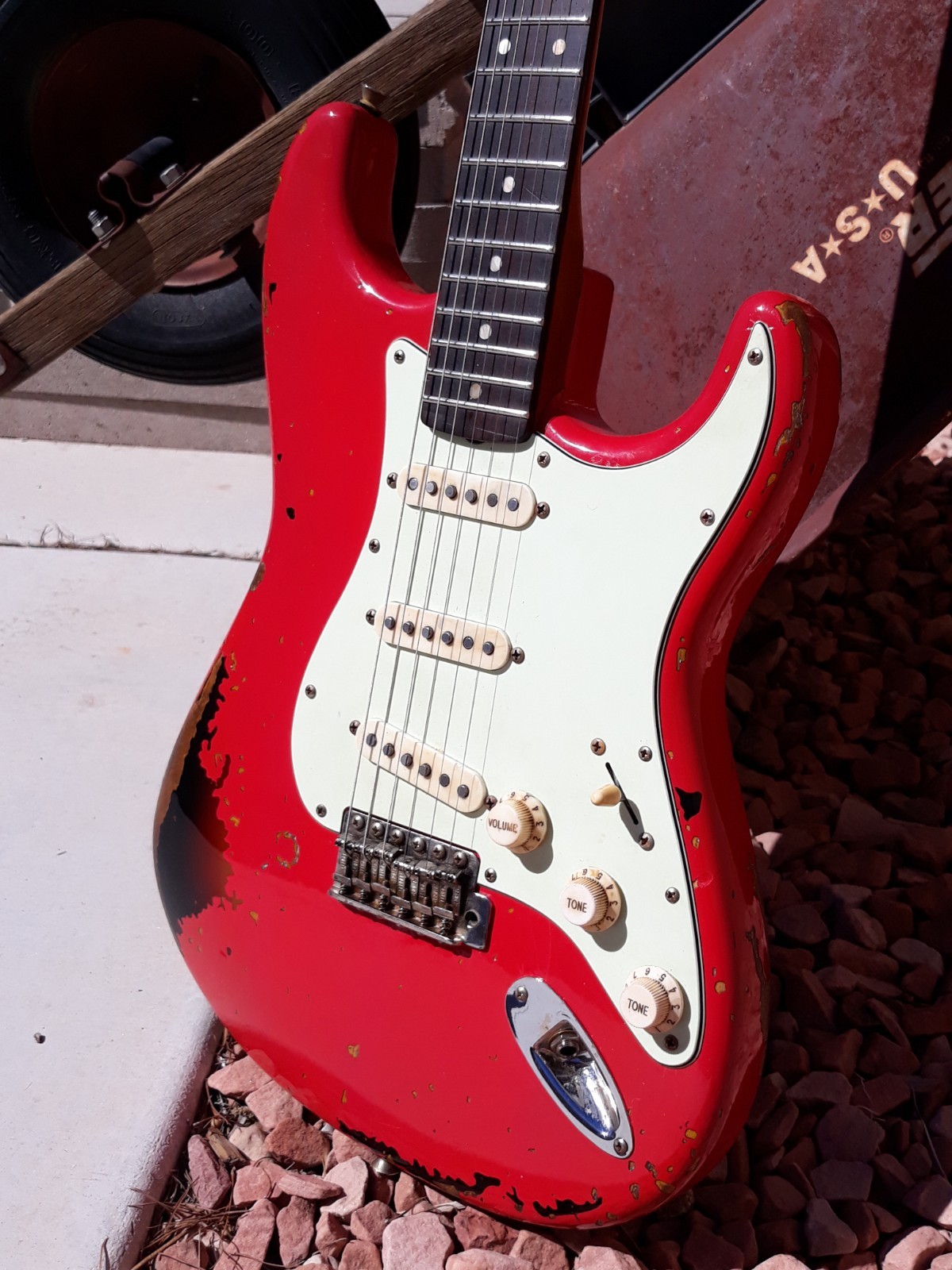 Fender Stratocaster 63 “Michael Landau” Trib Dakota Red Strat over 3 T-SB