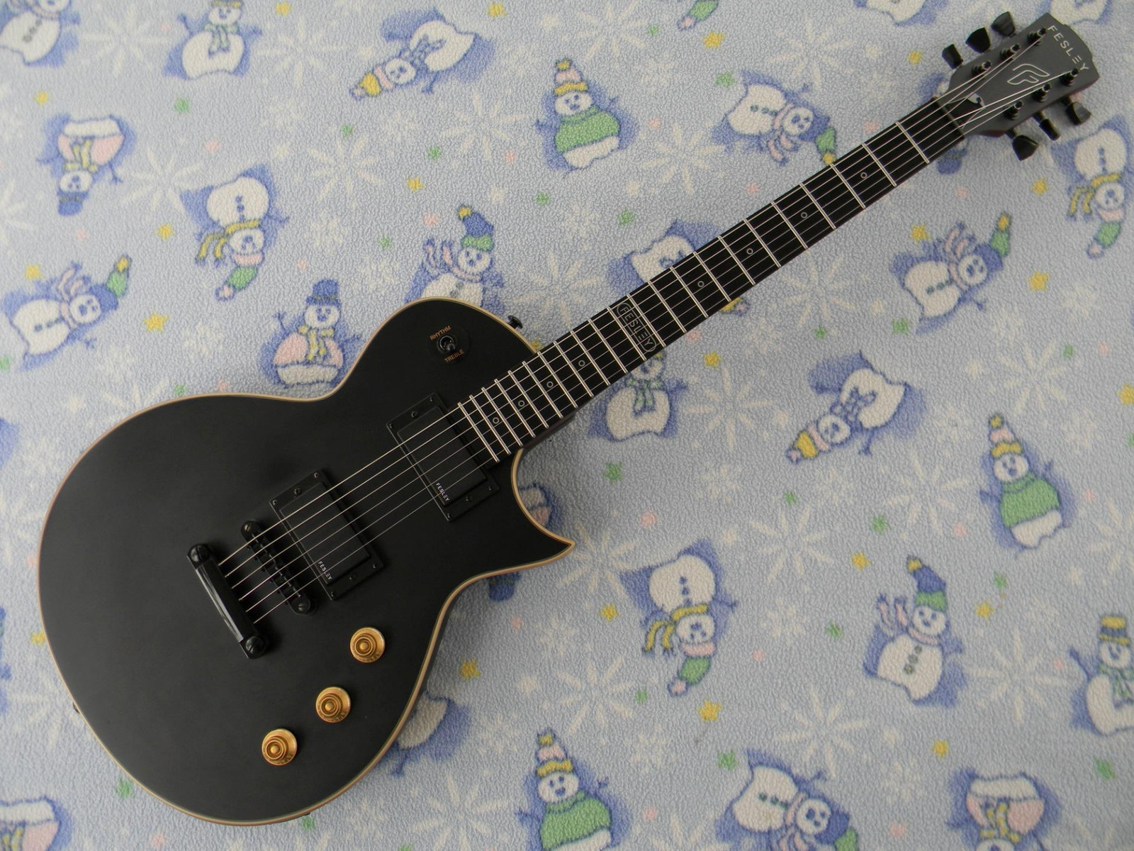 Fesley LP , Bound Flat Top, Capacitor Upgraded, Black Hardware, Cool