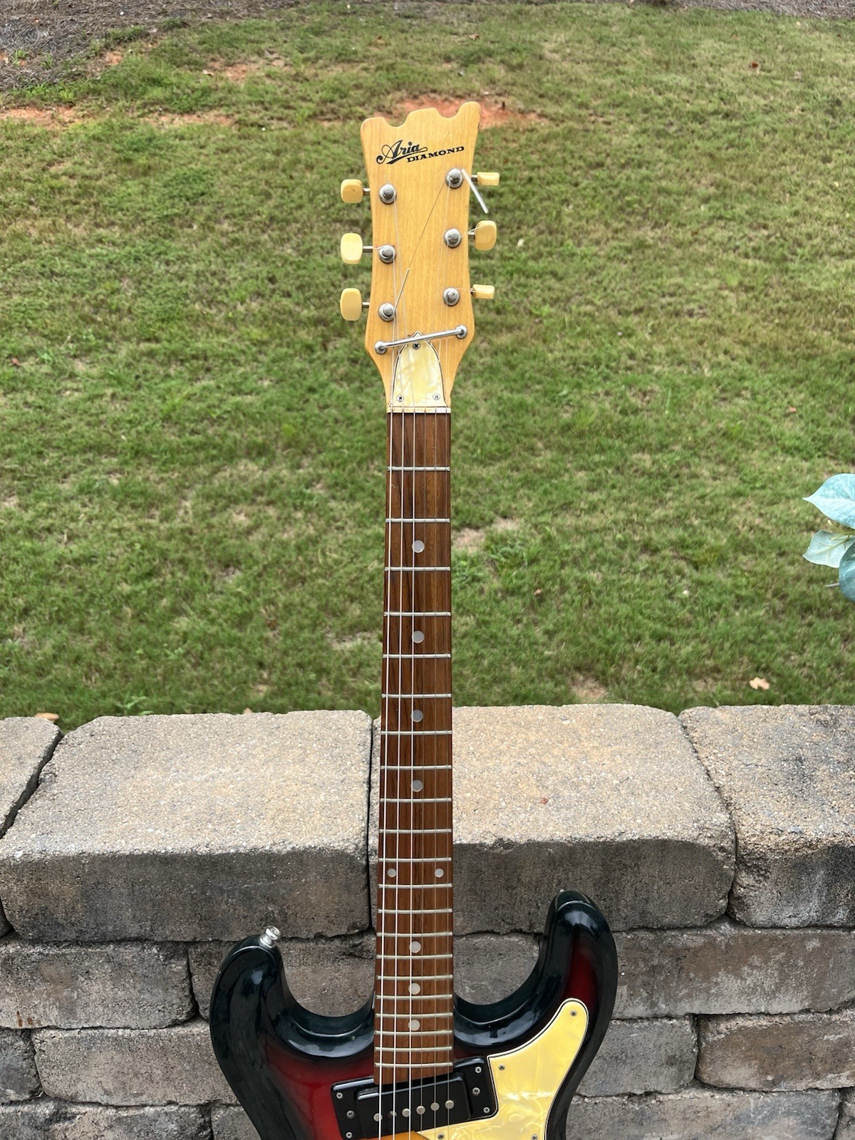 Vintage 1970’s Aria Diamond Hi-Flier Electric Guitar