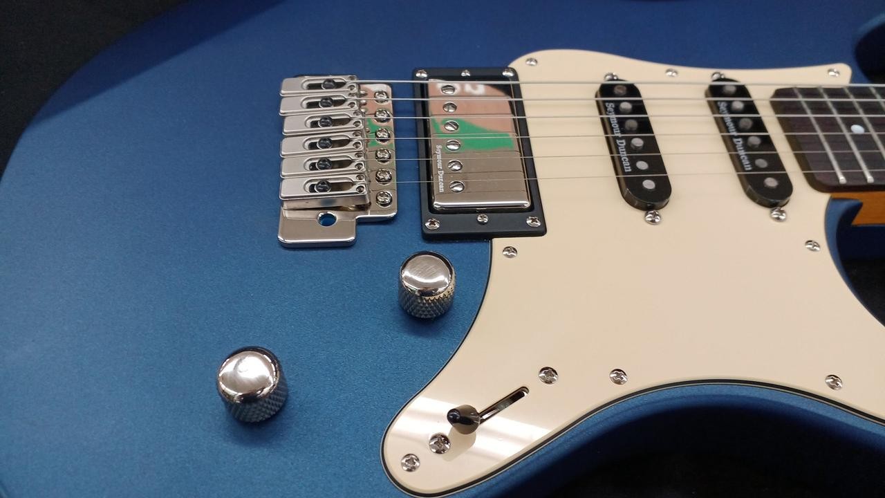 YAMAHA Pacifica PAC612VIIX