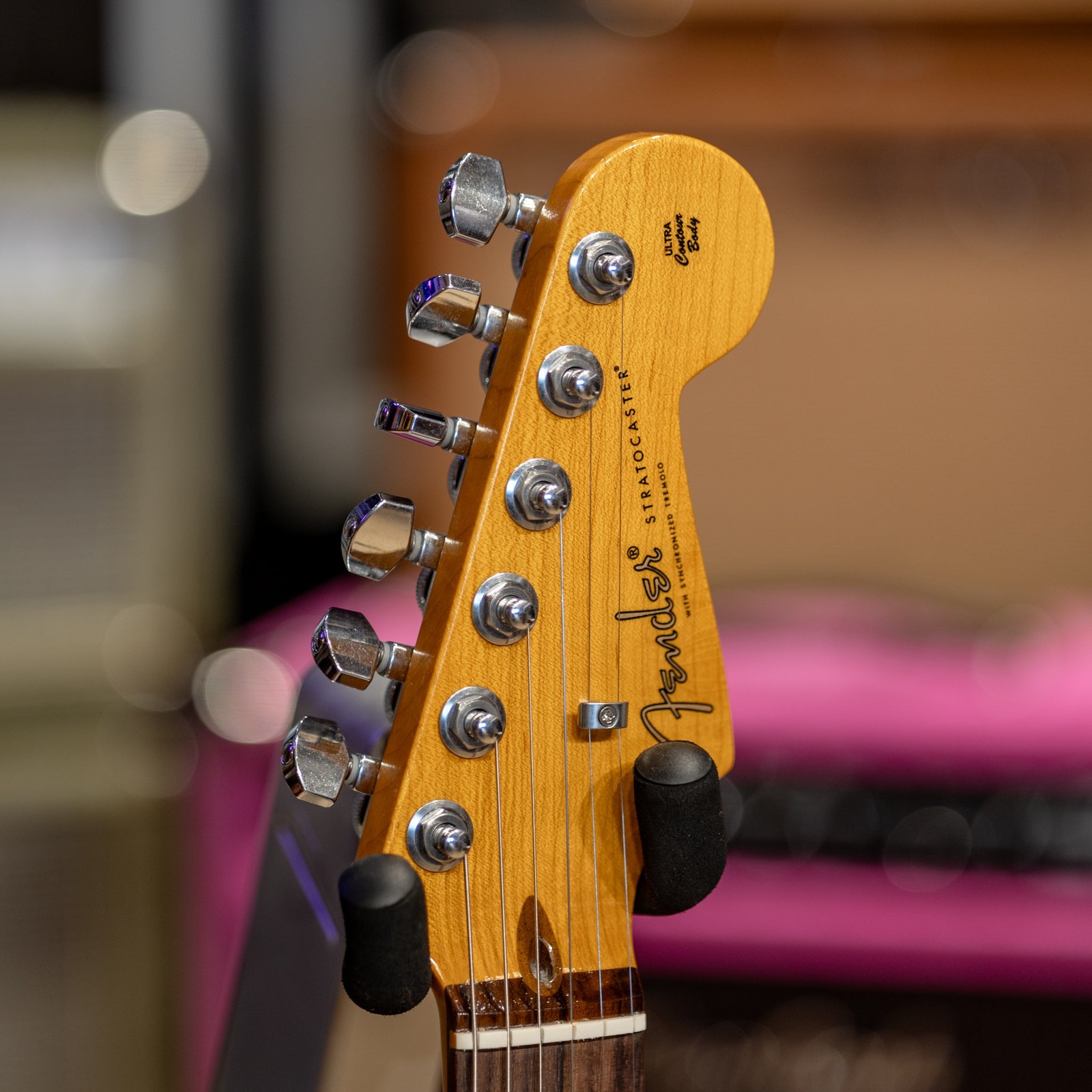 Fender American Ultra Luxe Vintage ’60s Stratocaster HSS – Sea Foam Green
