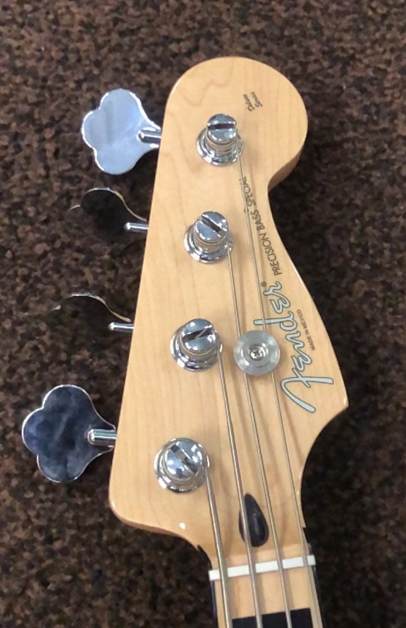 Fender Deluxe Precision Bass Special Seafoam Green Metallic Electric – USED
