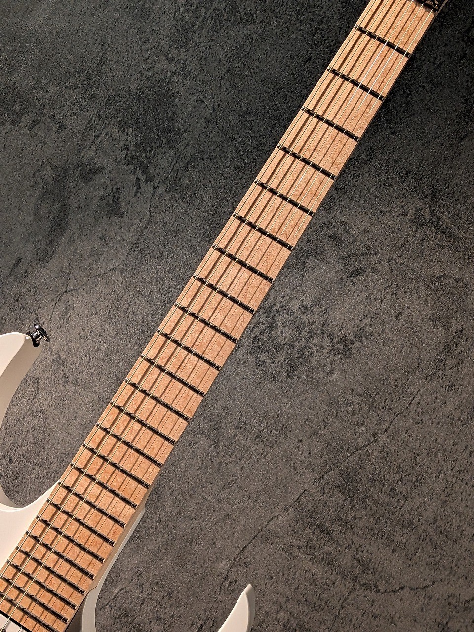 Ibanez J-LINE RG6HSHMTR White Flat #F2612242 3.56kg #GG5ah