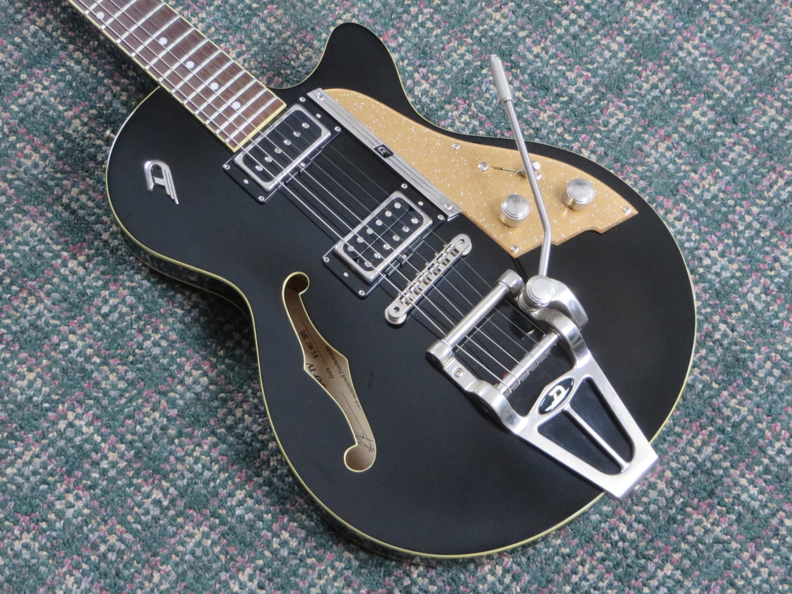 2013 Duesenberg Starplayer TV Semi-Hollow Black! w/OHSC