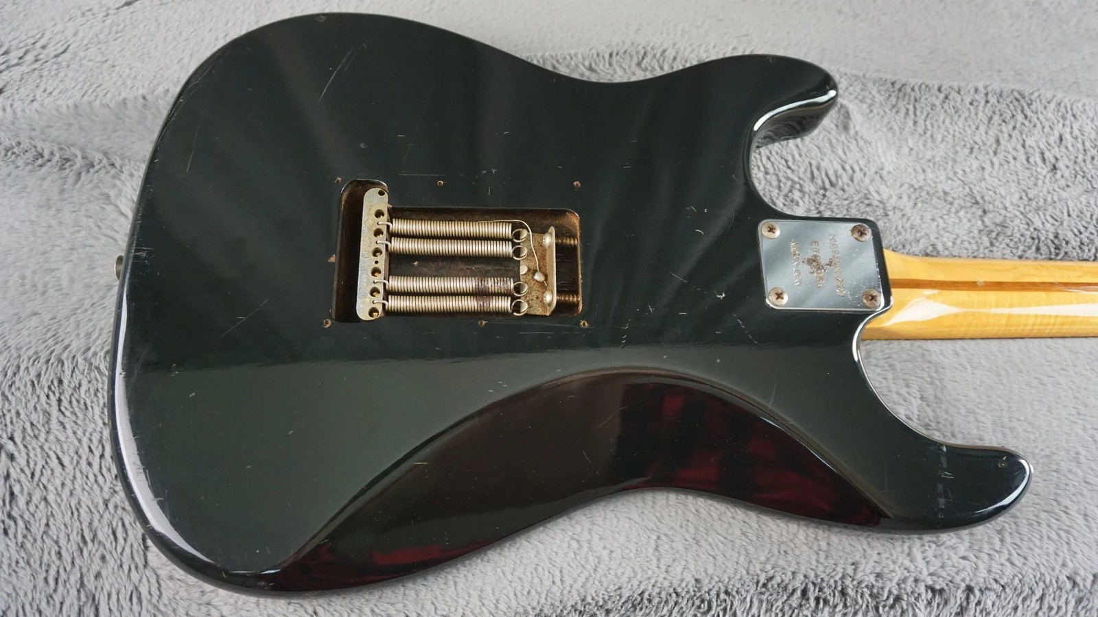Aria Pro II Strikin’ Sound S-Style Japan Black