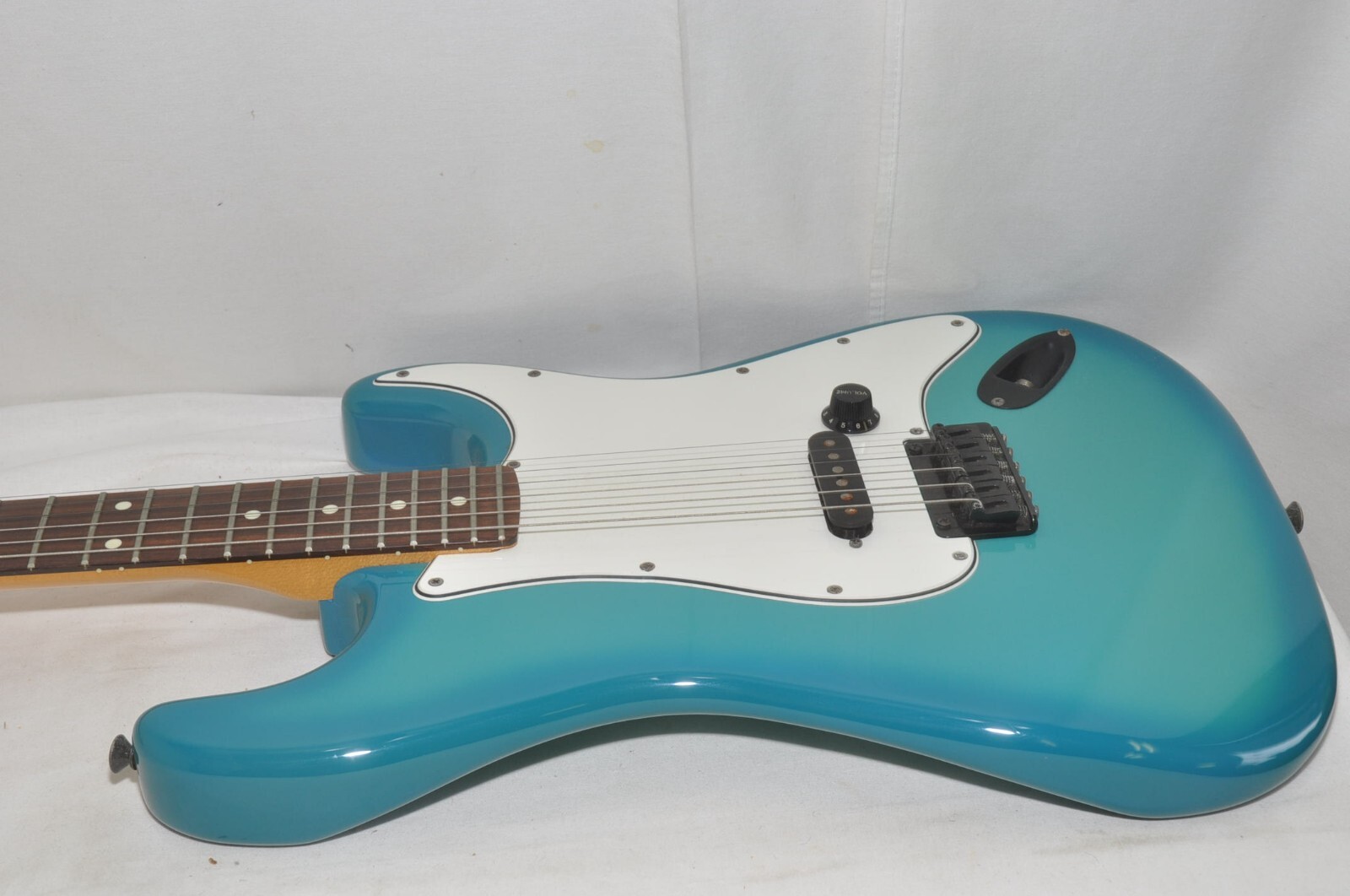 Bill Lawrence Stratocaster type Electric Guitar Ref.No 7019