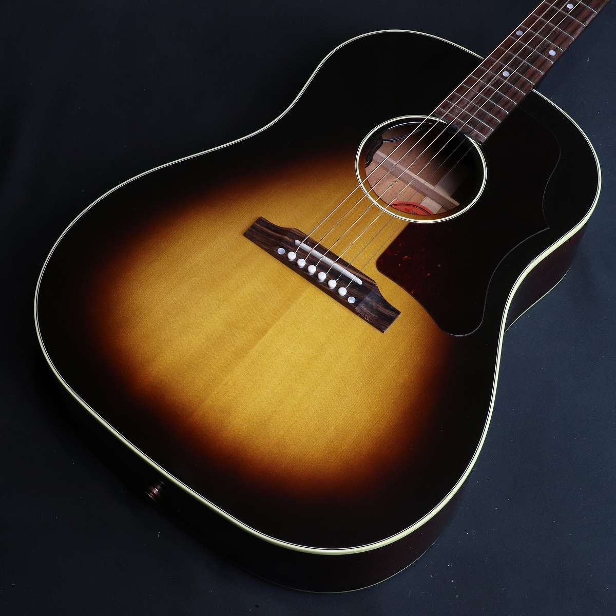 Gibson / 1950s J-45 Original Vintage Sunburst Serial Number: 22955092 1.97kg