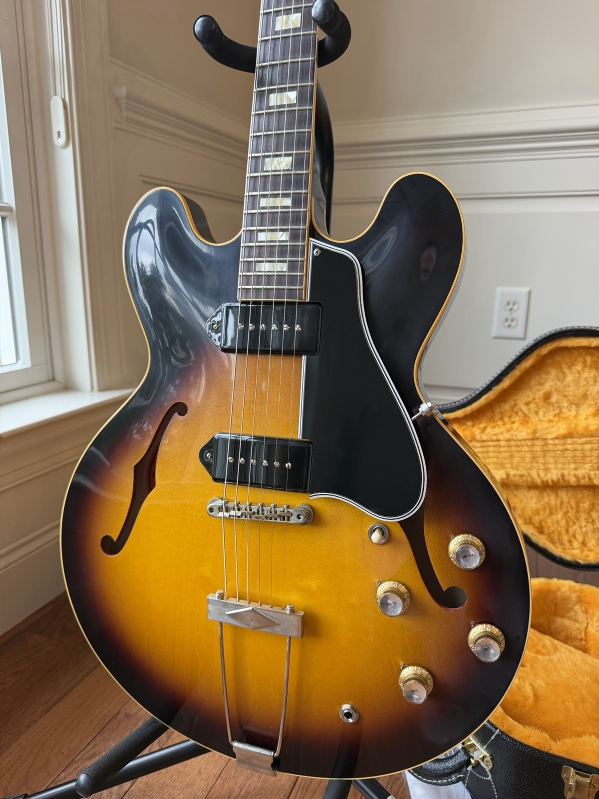 2026 Gibson Custom Shop ‘62 ES-330 VOS – Vintage Burst
