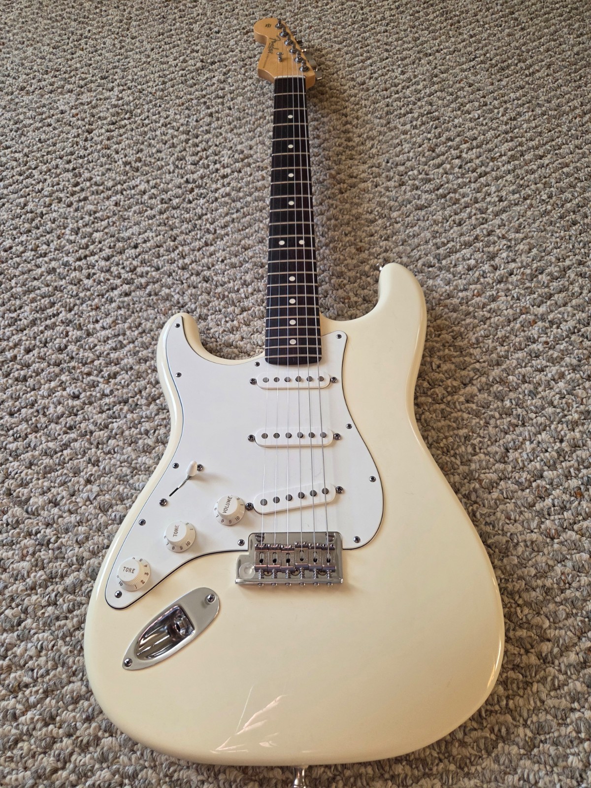 Left Hand Lefty White Fender American Standard 2011 Stratocaster USA Guitar Case