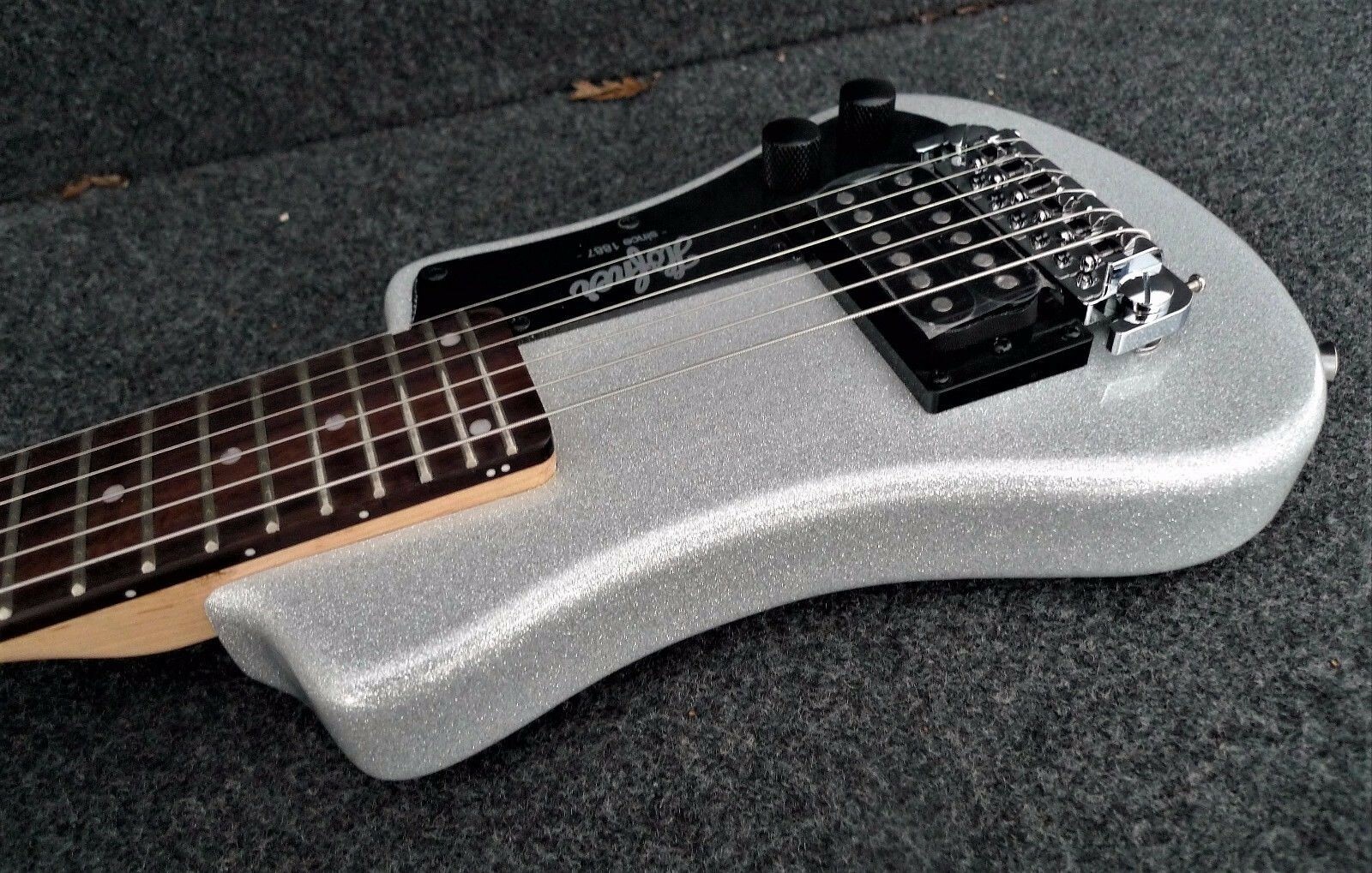 HOFNER HCT-SH-SS SHORTY TRAVEL Electric Guitar METALIC SILVER SPARKLE & Gig Bag