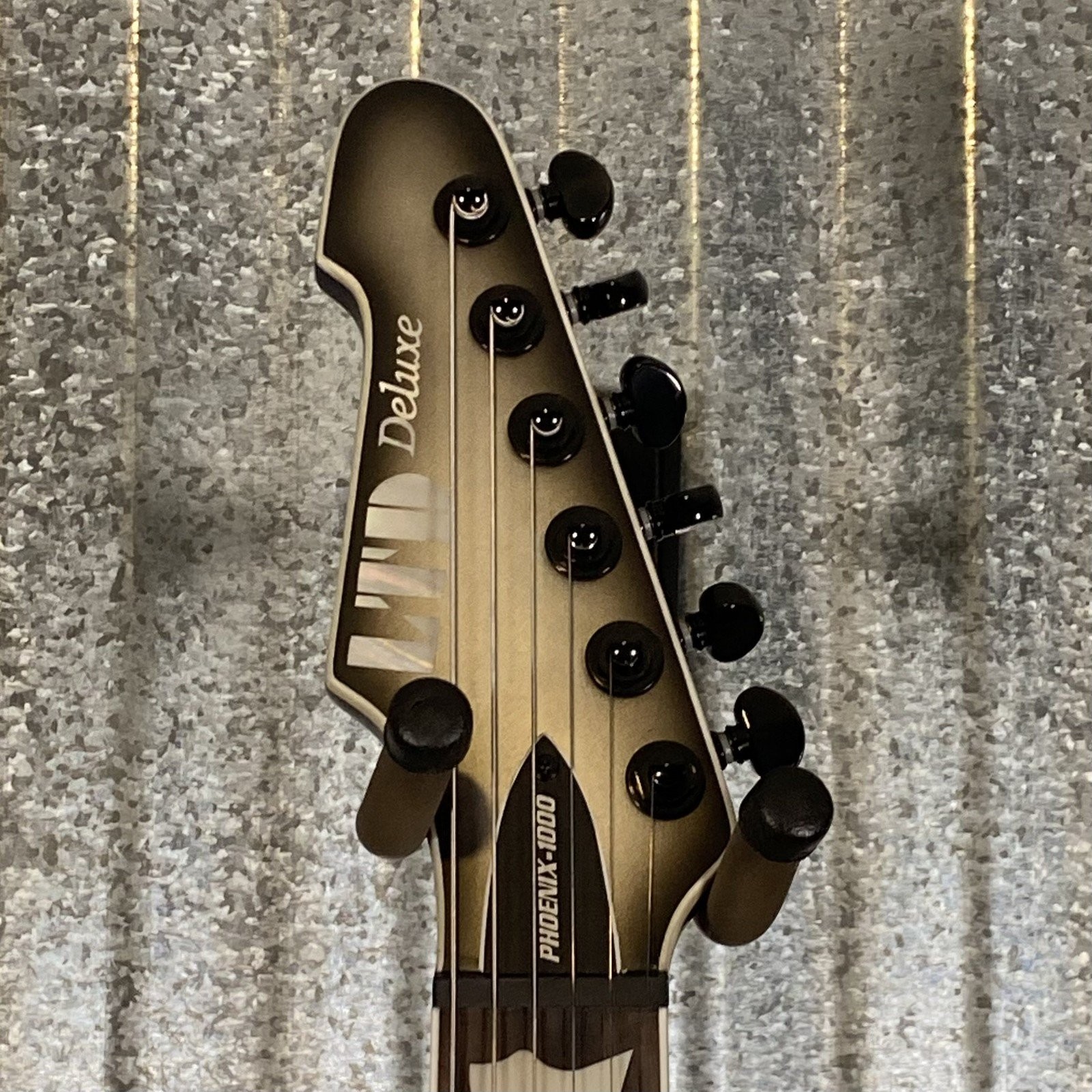 ESP LTD Phoenix-1000 Evertune Silver Burst Satin Guitar PHOENIX1000ETSSBS…