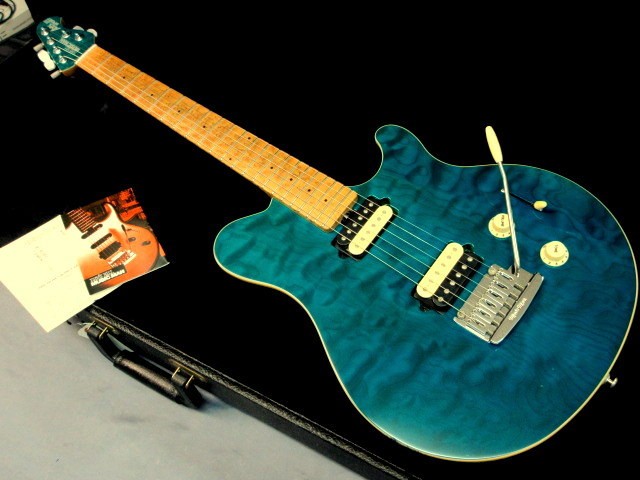 MUSIC MAN Axis Super Sport HH Tremolo Translucent Blue 2000 (no260725)