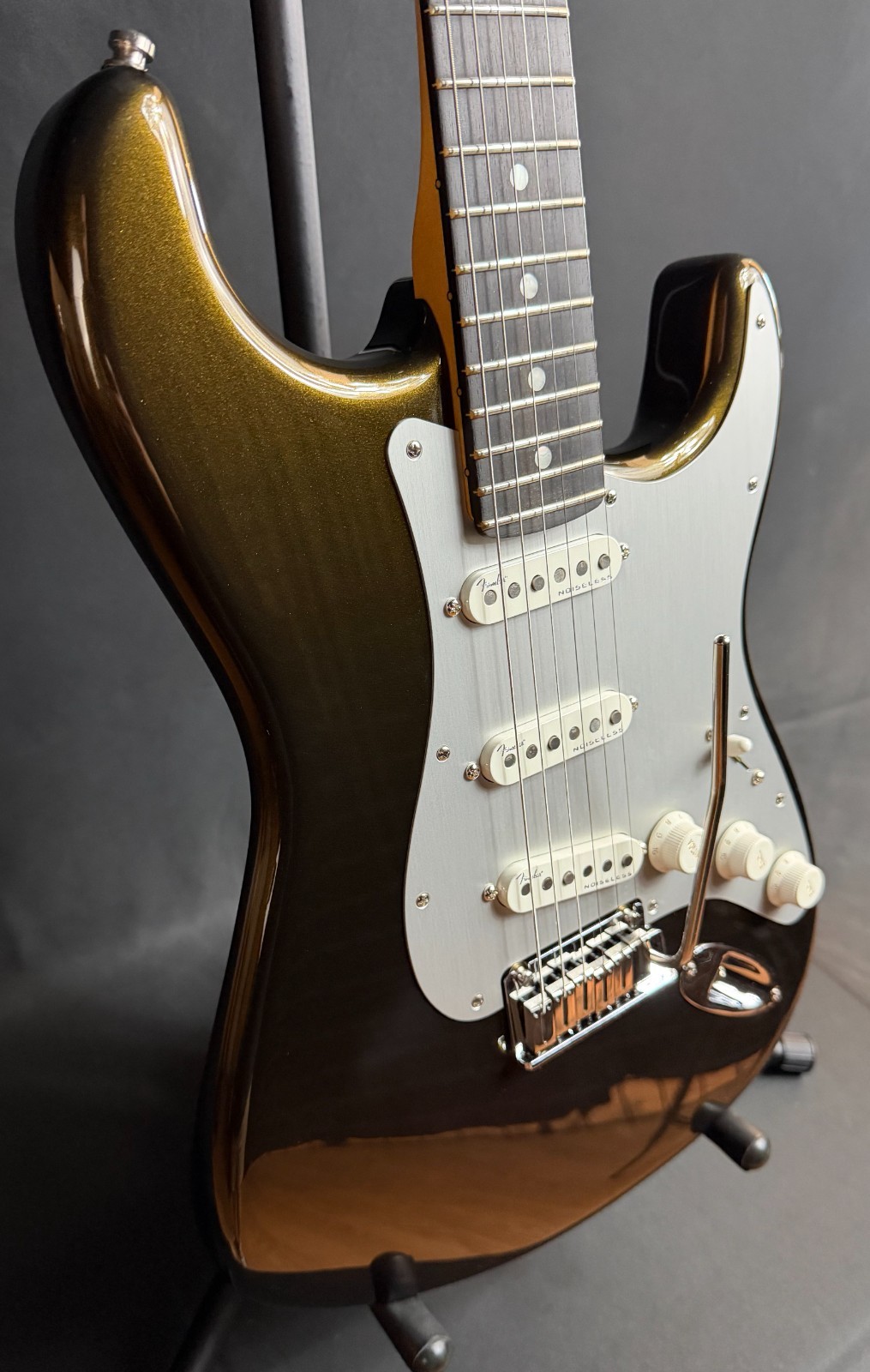 Fender American Ultra II Stratocaster Electric Guitar Texas Tea Finish w/ OHSC
