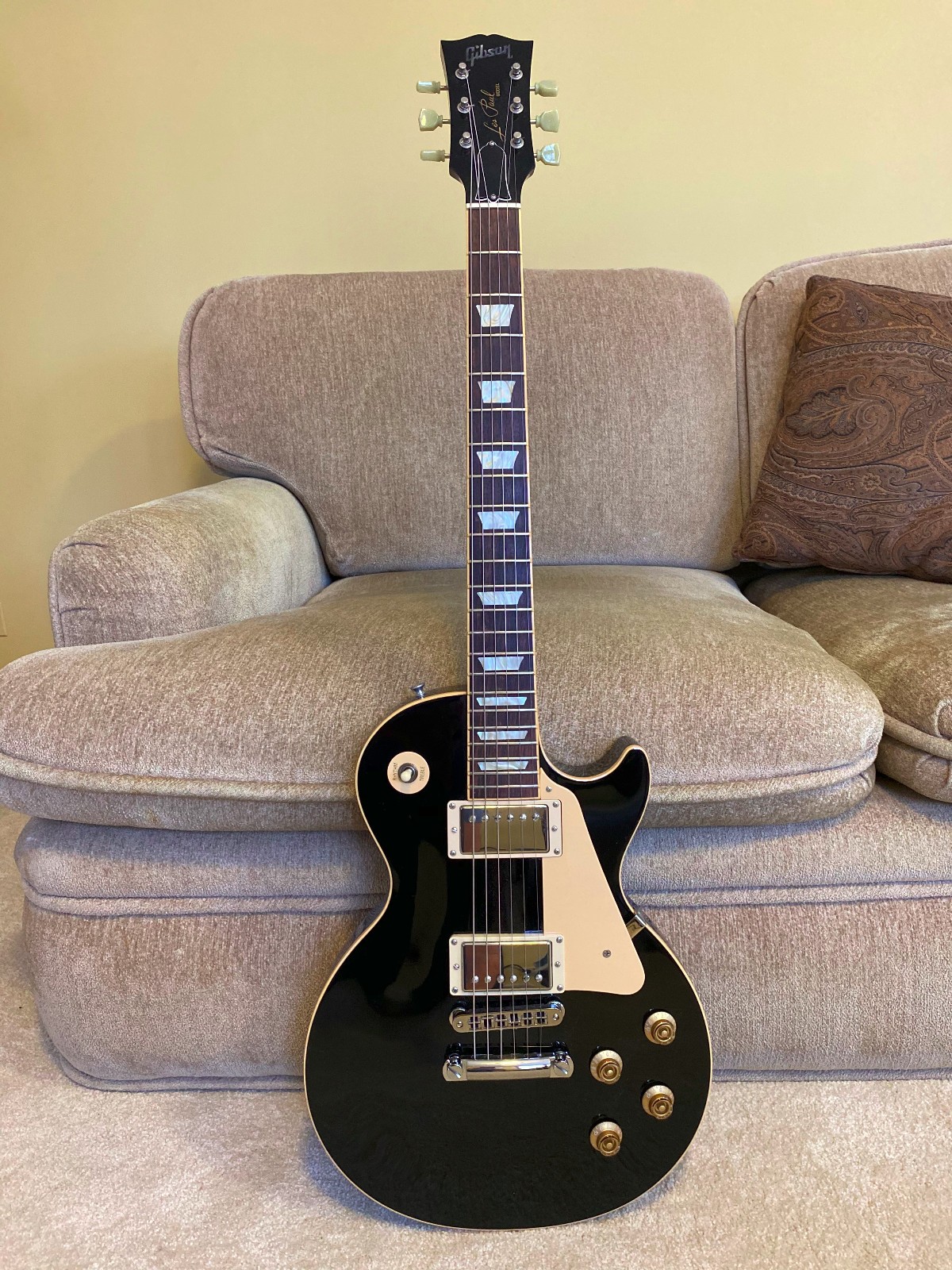 2006 Gibson Les Paul Standard Black w/case – Closet Classic!