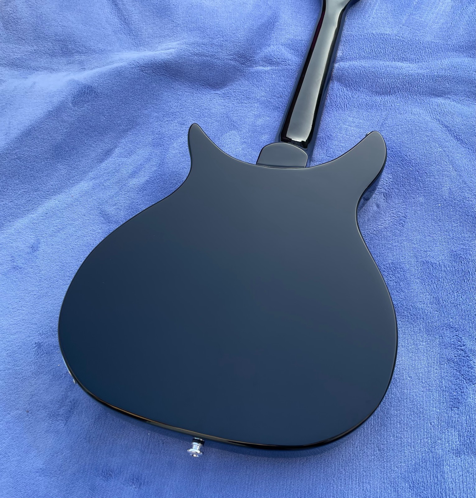 20.7″ Scale Length R 6 Strings Electric Guitar Solid Body Bone Nut Glossy Finish