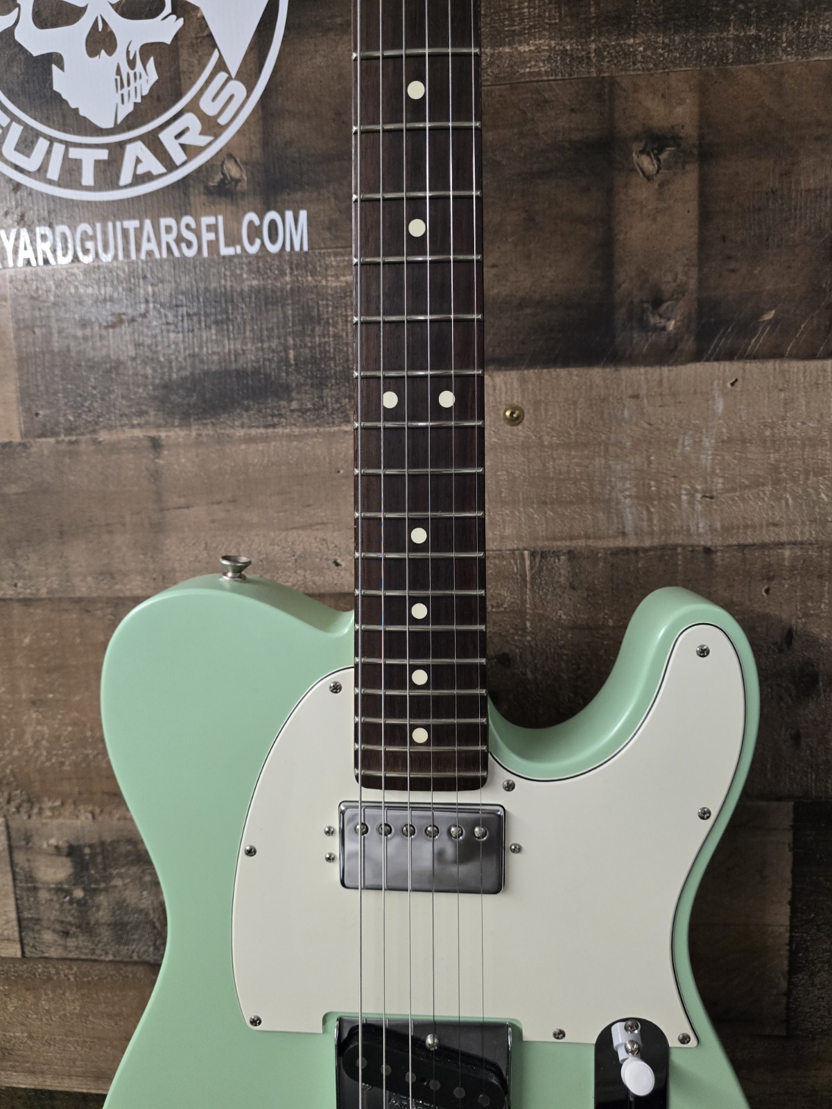 2019 Fender American Performer Telecaster HUM Satin Surf Green.