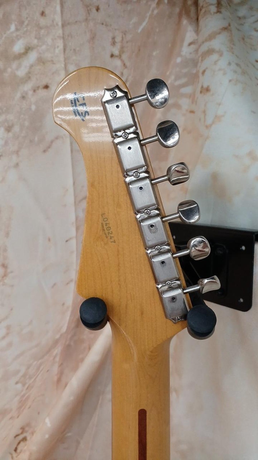 HISTORY SZ-1 Used Basswood body Maple neck Rosewood fingerboard Black