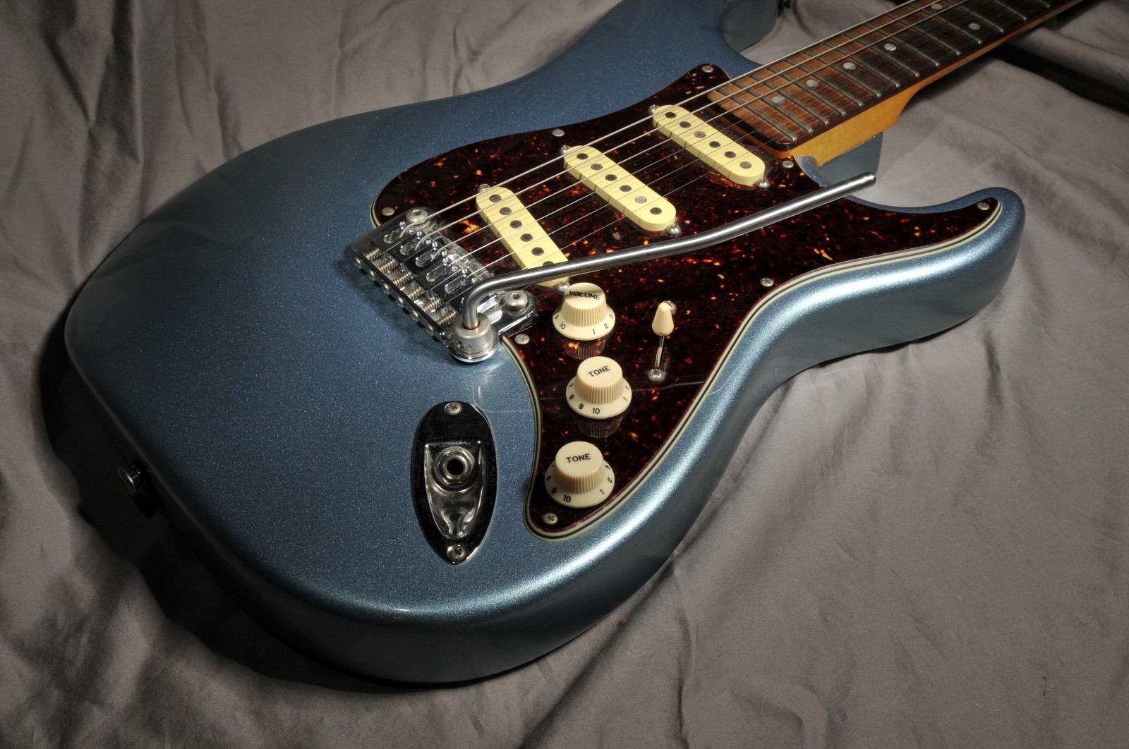 G&L Legacy (1997-8)