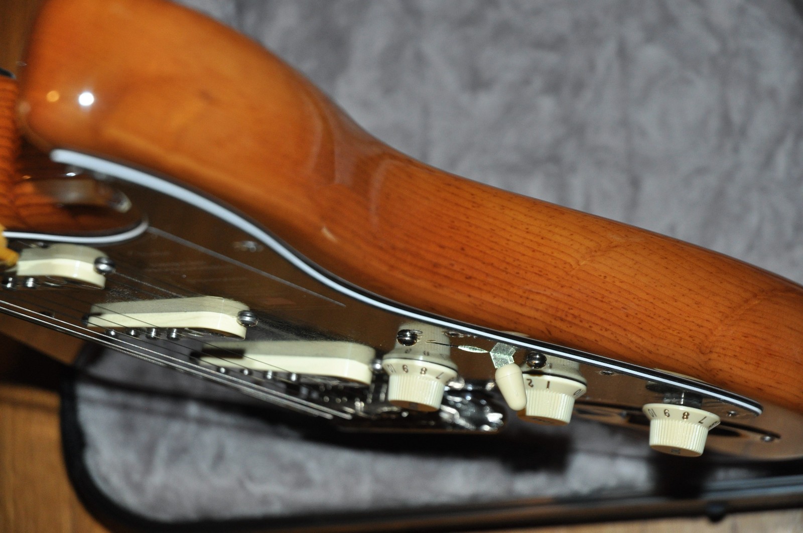 Fender American Professional II Stratocaster • Roasted Pine – Maple Neck • OHSC
